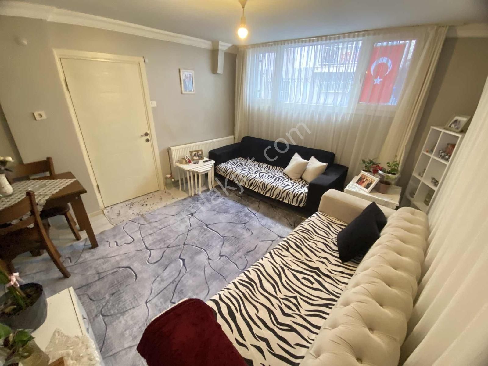 Üçyol Metro Yakını 2+1 Tadilatlı Cadde Yakını Satılık Daire ! - Görsel 26