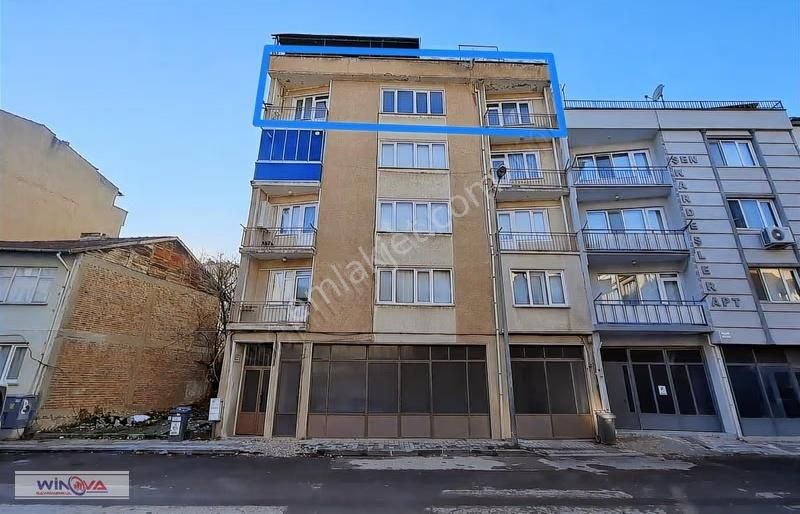 Winova | Sinanbey' De Satılık 3+1 İçi Yenilenmiş Daire