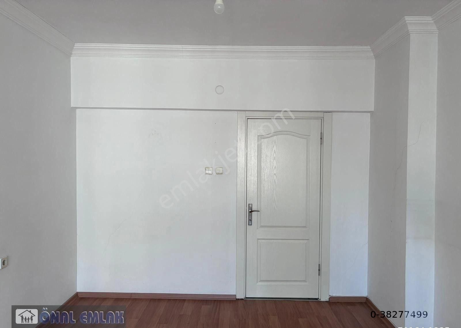 Önaldan Ankara Çankaya Harbiye Mah. 2. Kat Ön Cephe De 3+1 - Görsel 15