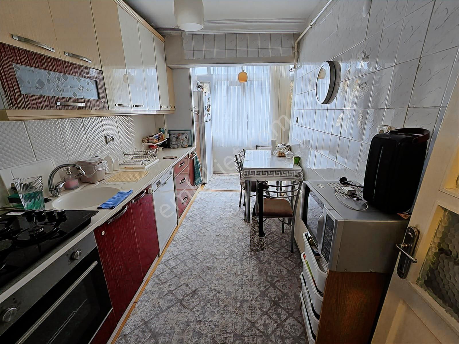 Maliyecilerde Vatan Mah. Kapalı Pazarı Yanında Satılık 3+1 Daire - Görsel 18