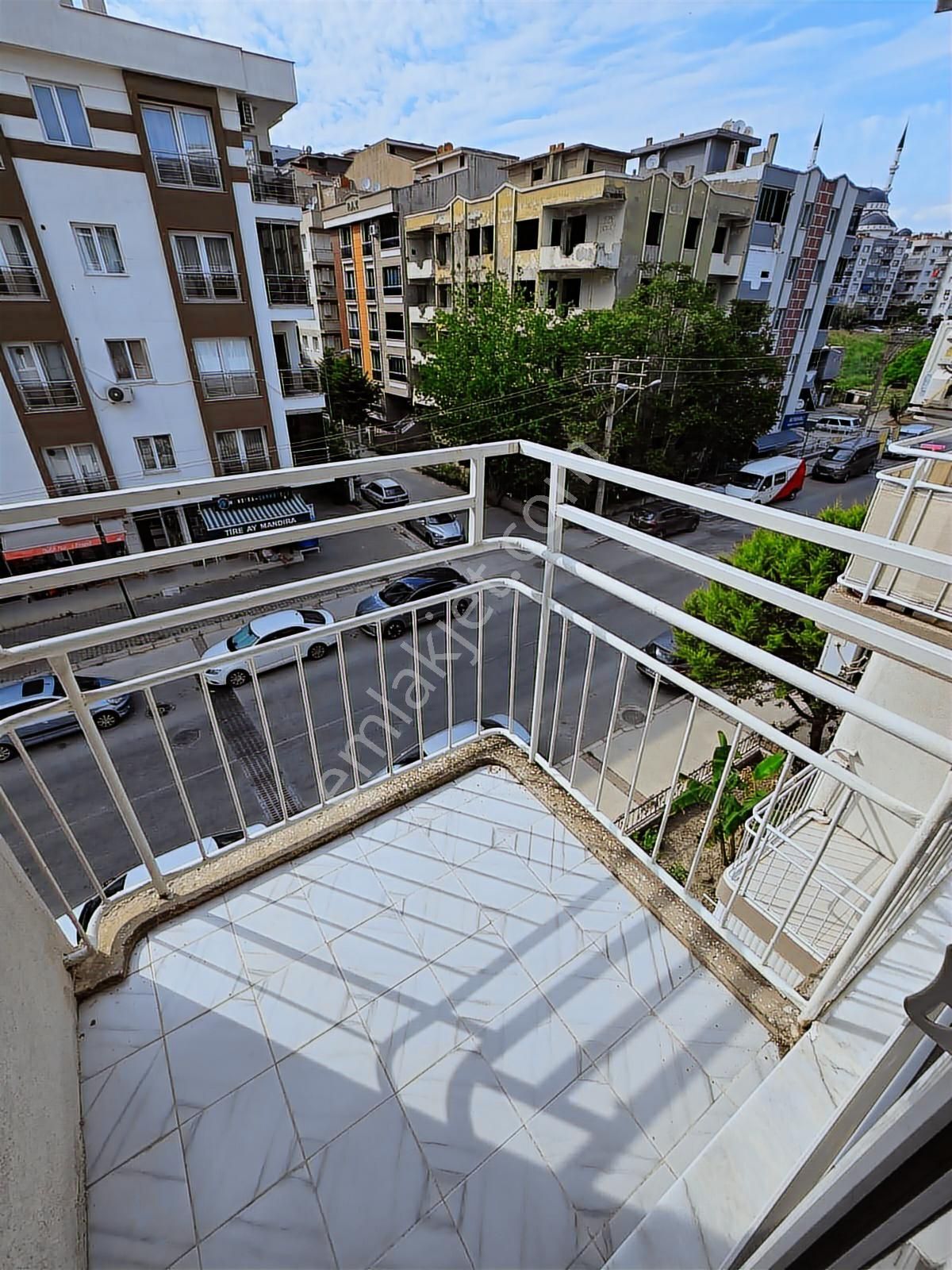 Maliyecilerde Vatan Mah. Kapalı Pazarı Yanında Satılık 3+1 Daire - Görsel 17