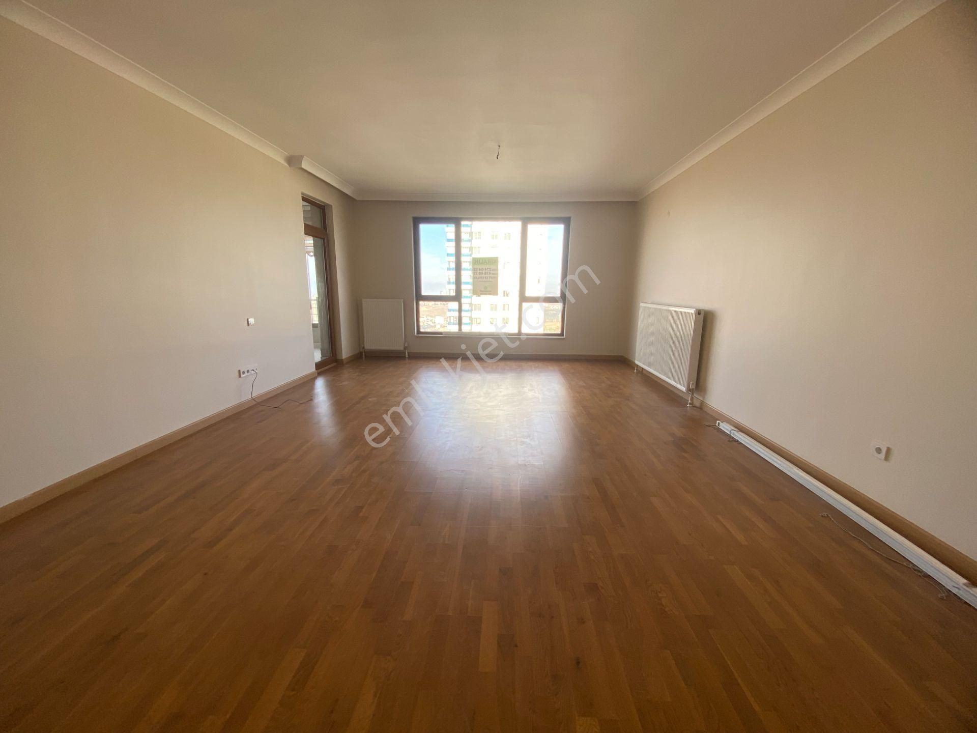 Beytepe Mah. Güneşpark Evleri Sitesinde 4+1 Arakat Kiralık Daire - Görsel 9