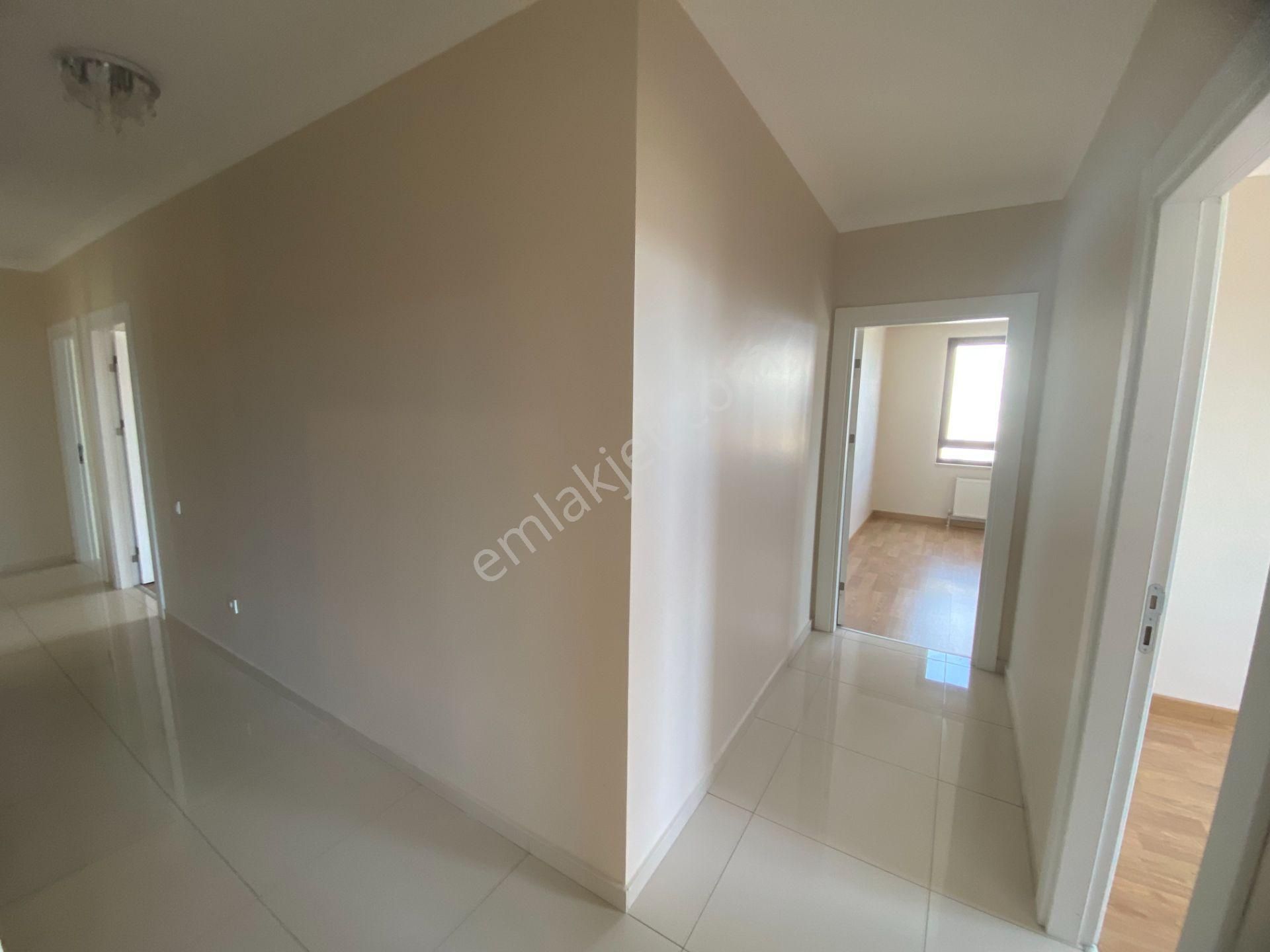 Beytepe Mah. Güneşpark Evleri Sitesinde 4+1 Arakat Kiralık Daire - Görsel 26