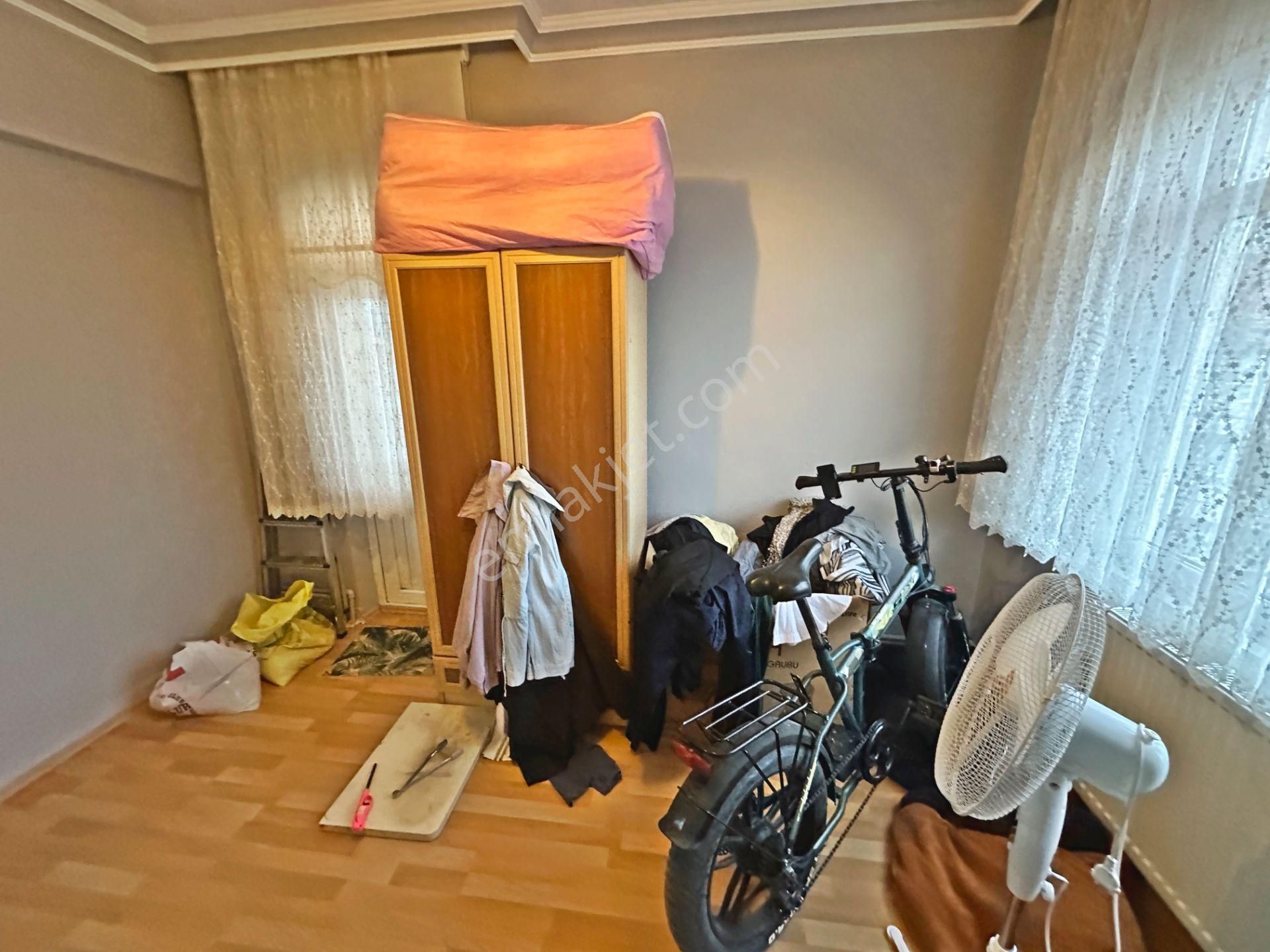 Şafaktepe Park Yakınında Katta Manzaralı Yapılı 3+1 Satılık Daire - Görsel 16