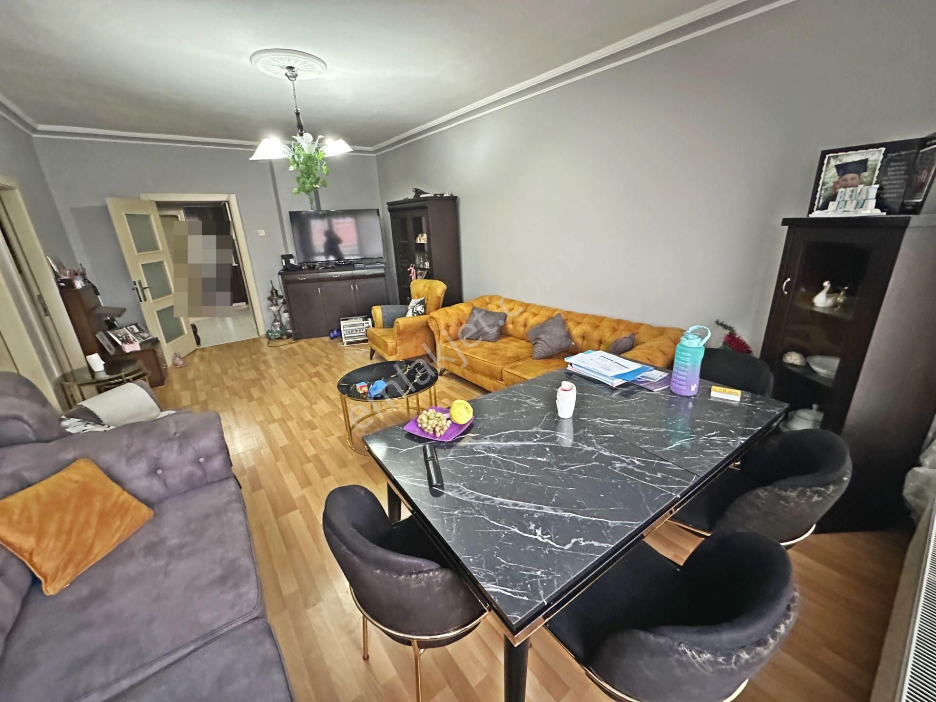 Şafaktepe Park Yakınında Katta Manzaralı Yapılı 3+1 Satılık Daire - Görsel 7