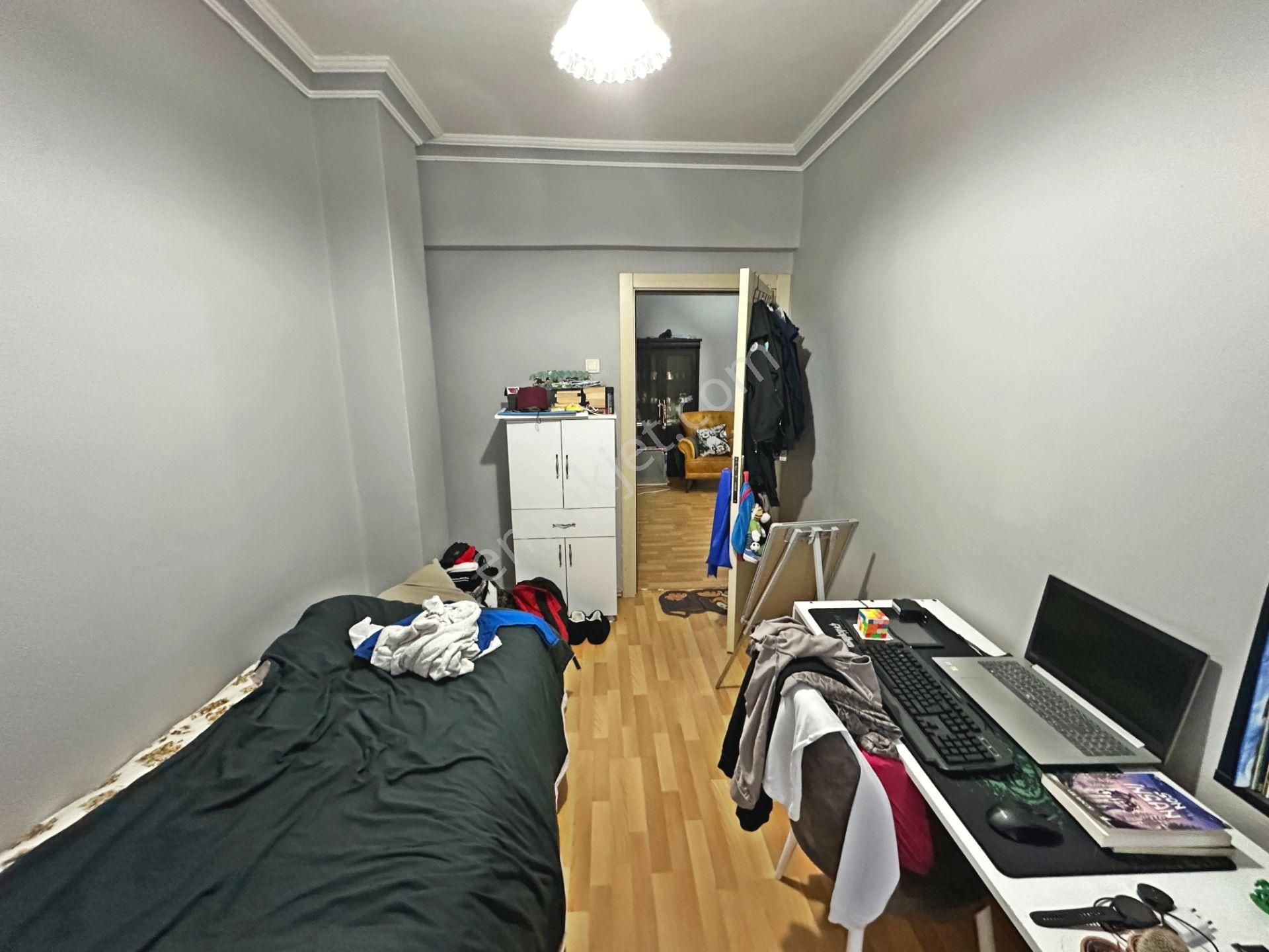 Şafaktepe Park Yakınında Katta Manzaralı Yapılı 3+1 Satılık Daire - Görsel 17