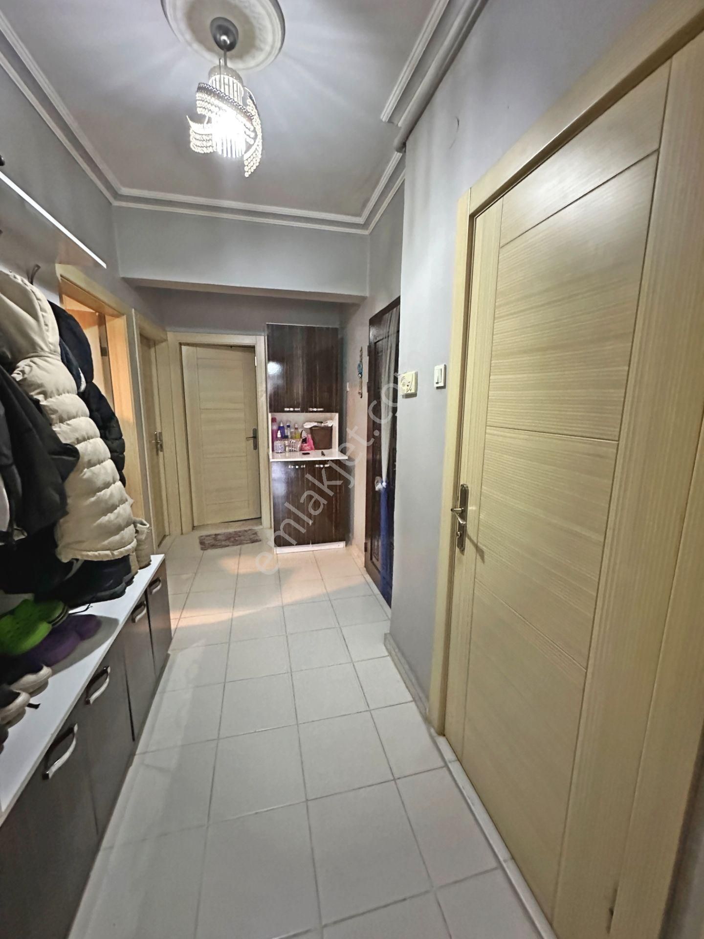 Şafaktepe Park Yakınında Katta Manzaralı Yapılı 3+1 Satılık Daire - Görsel 18