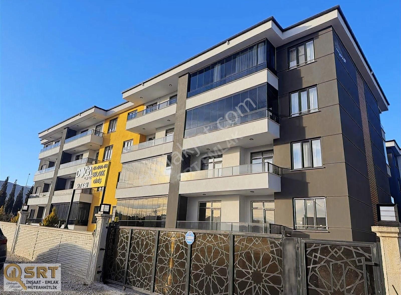 Yeni Stadyum Yakını Geniş Ferah Oturum Alanına Sahip 3+1