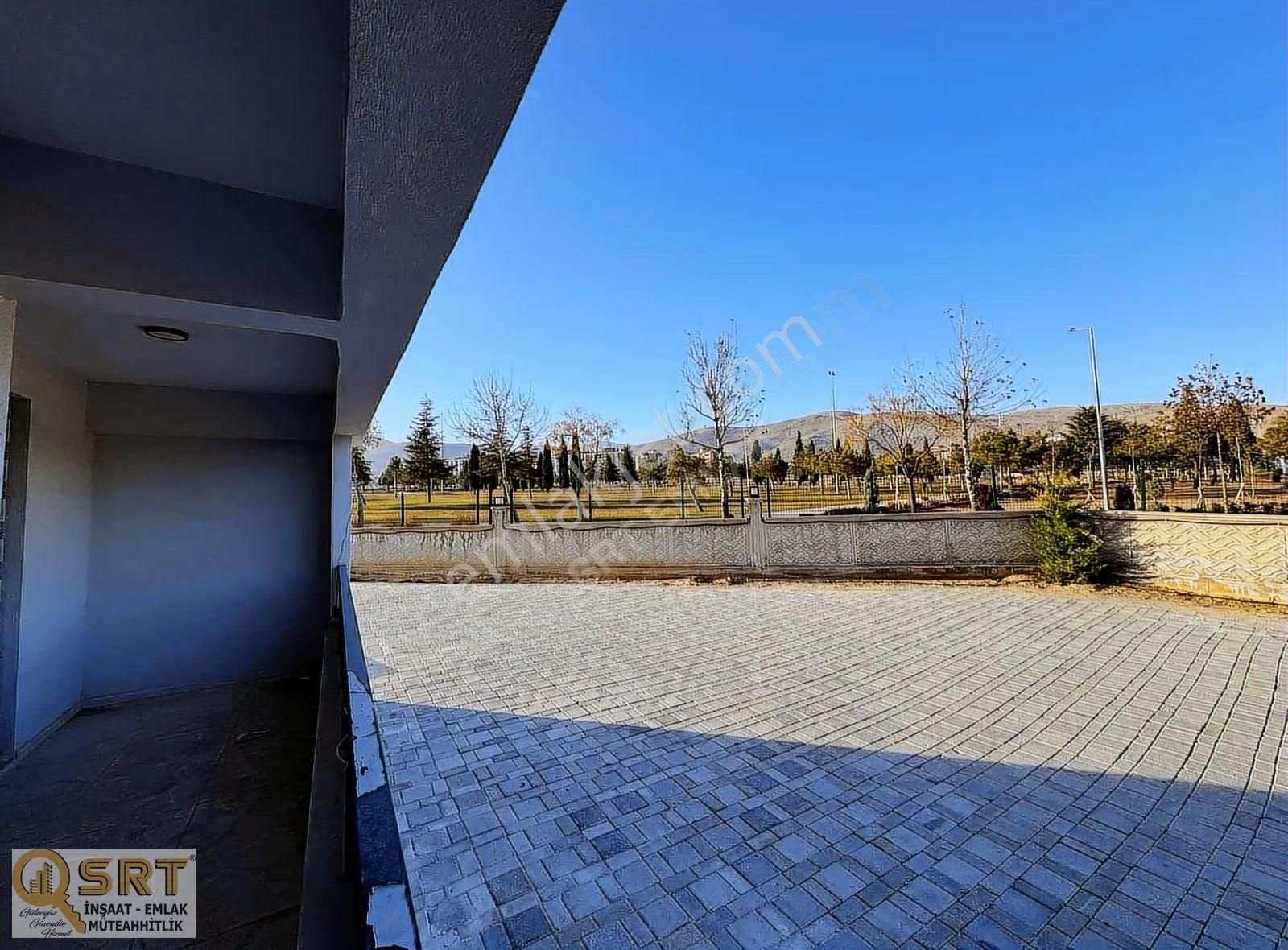 Yeni Stadyum Yakını Geniş Ferah Oturum Alanına Sahip 3+1 - Görsel 4