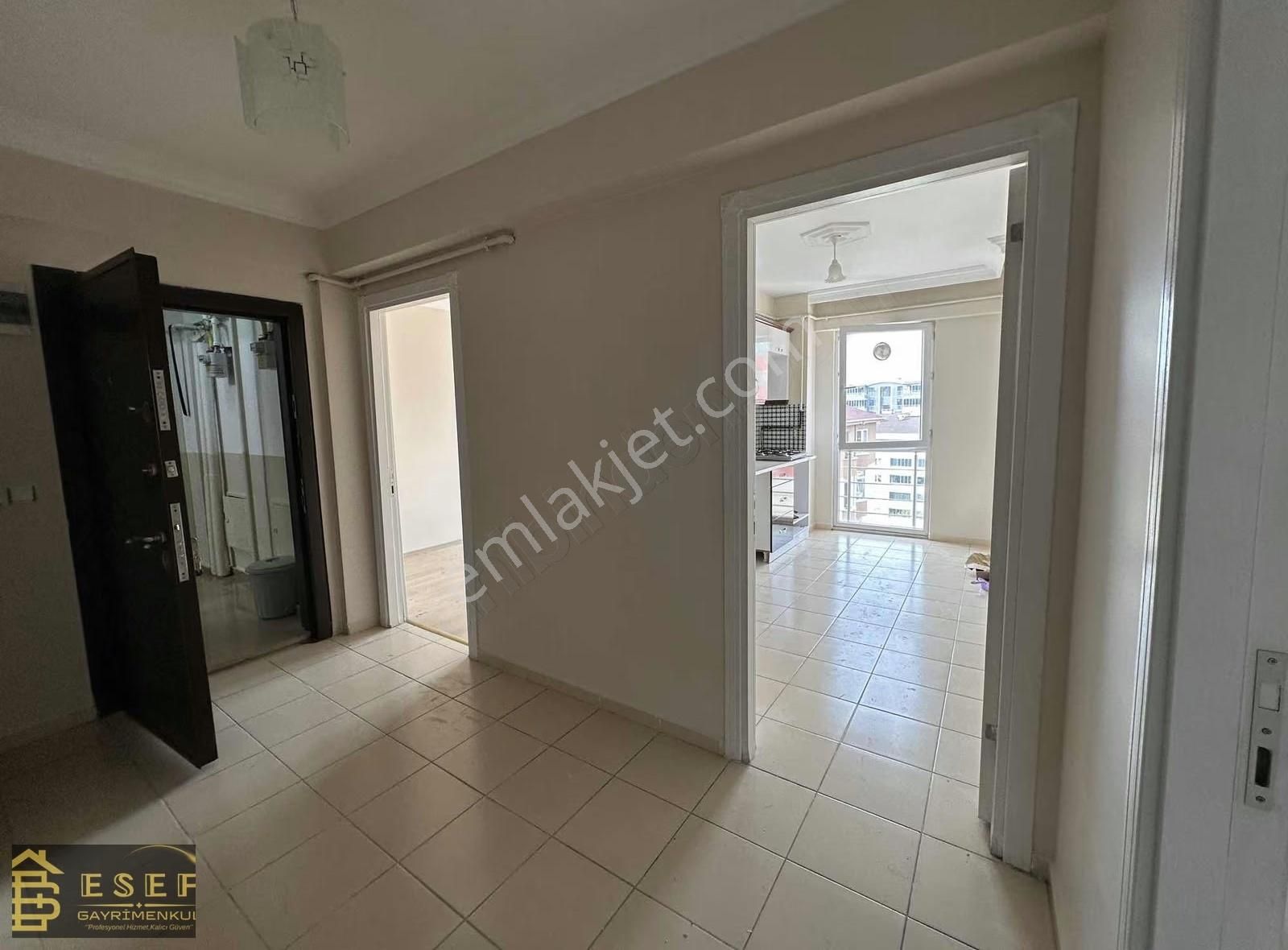 Millet Mah.merkezinde 3+1 Masrafsız Kullanıma Hazır Daire - Görsel 4