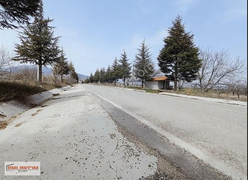 Korkuteli Yelten De Anayola Sıfır Satılık Tarla