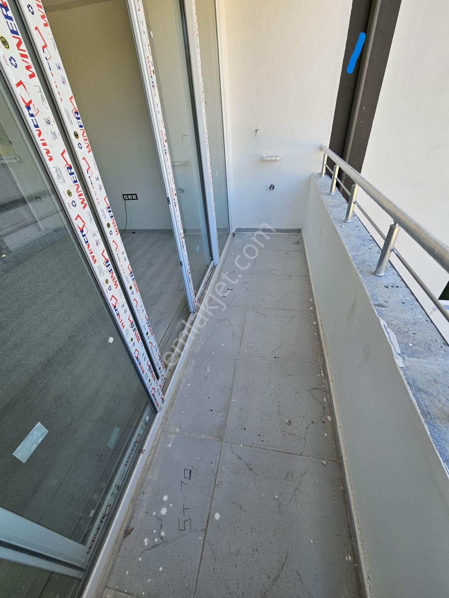 Sarıçam Çınarlı Da Bulvar Üzeri İskanlı Hasarsız 1+1 Satılık Fırsat Dairesi - Görsel 14