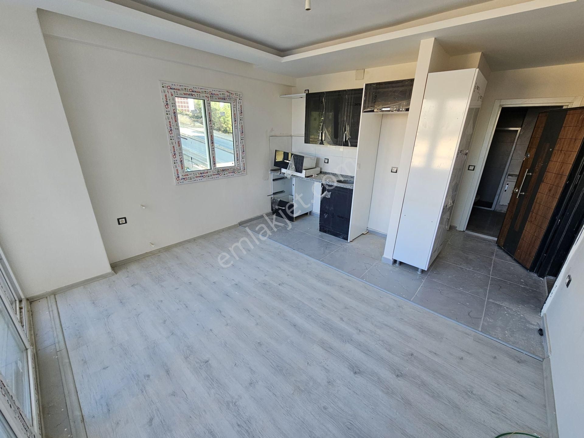 Sarıçam Çınarlı Da Bulvar Üzeri İskanlı Hasarsız 1+1 Satılık Fırsat Dairesi - Görsel 19