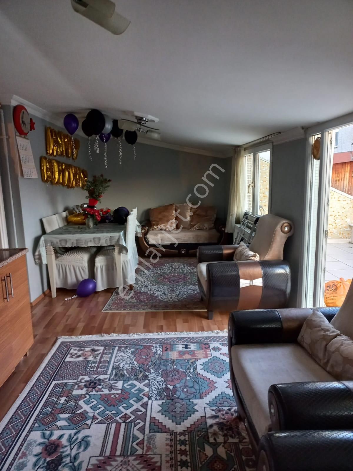 Şirinevler Mehmet Akif Caddesinde Dubleks 3+2 Dairemiz Satılıktır