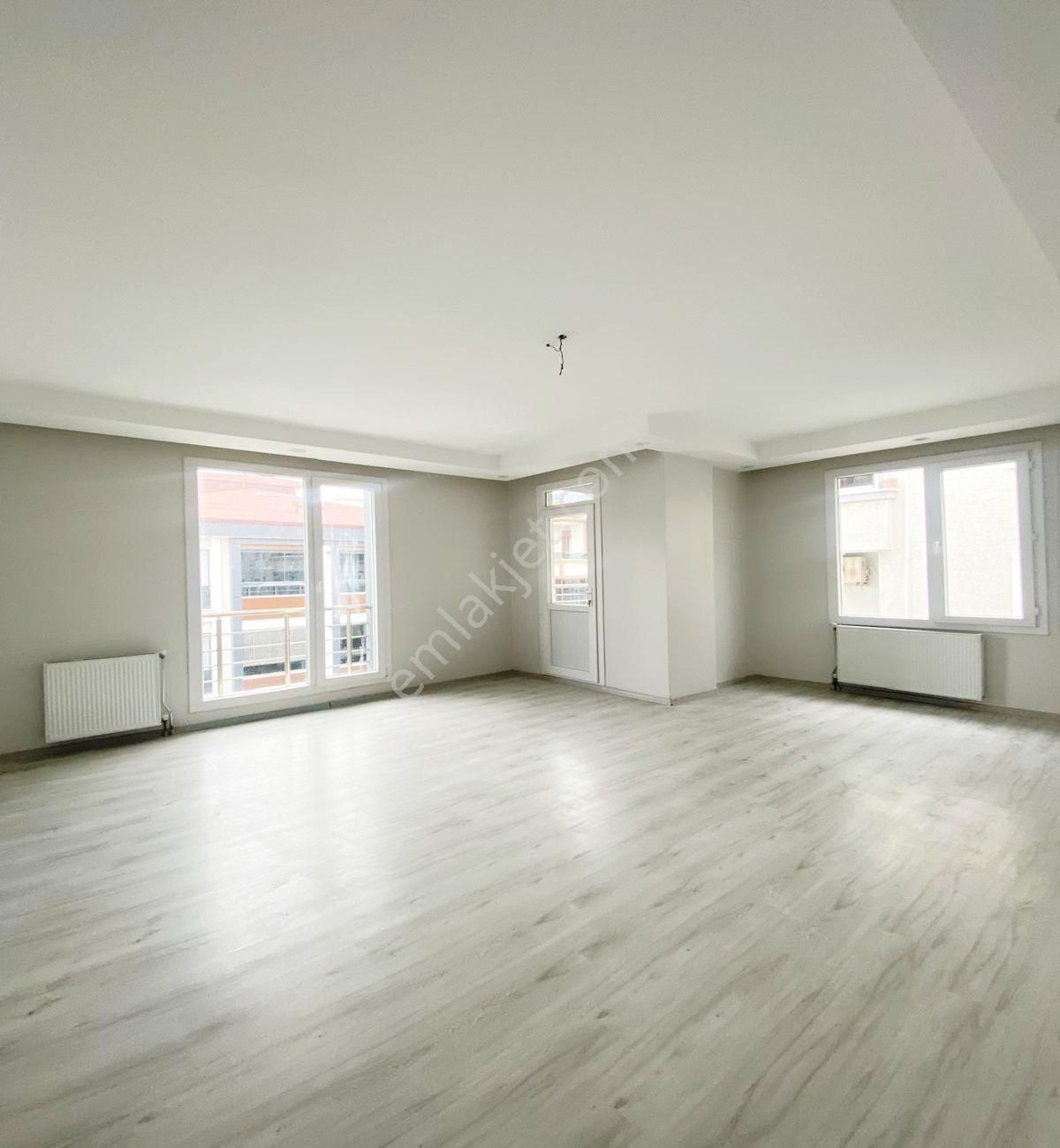 Avcılar Cihangirde 4+2 Sıfır Kapalı Otoparklı Fırsat Dublex