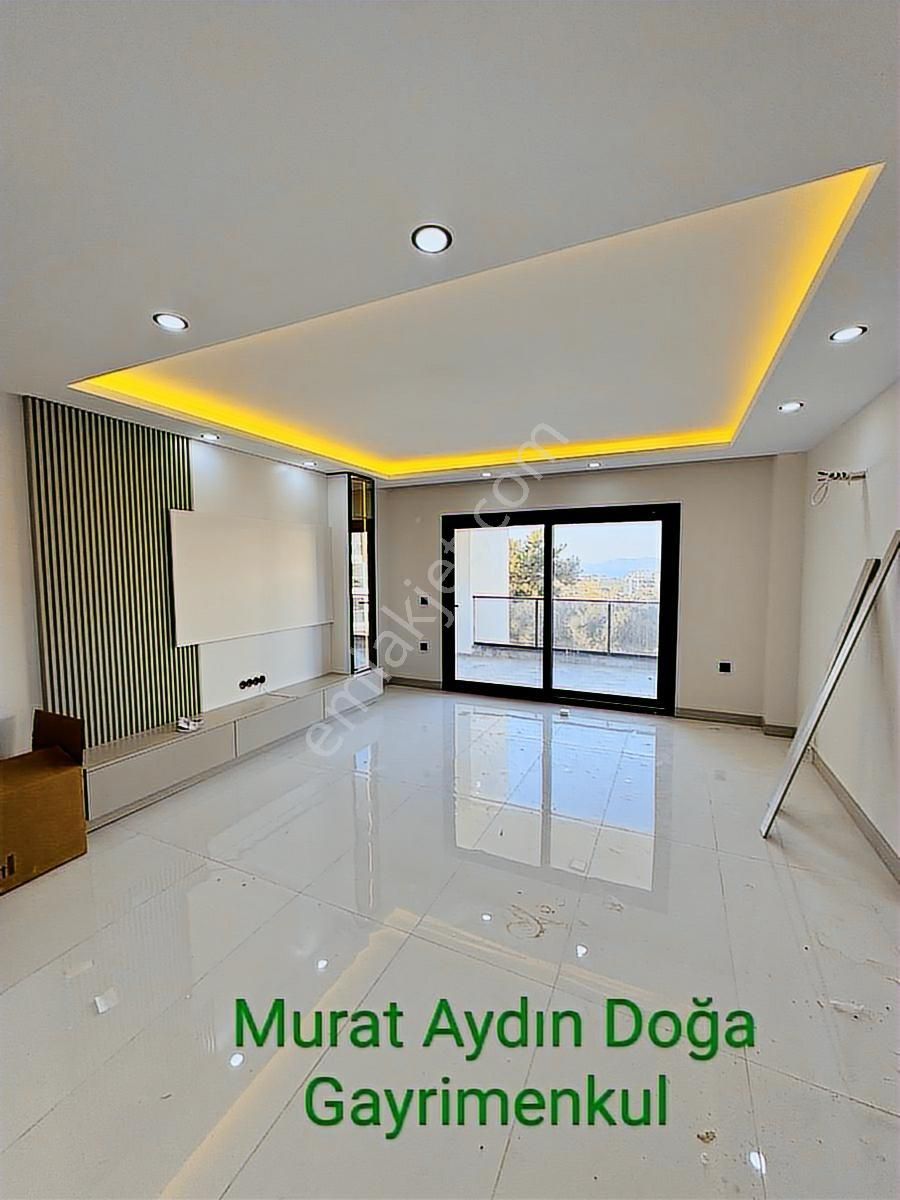 Kuşadası'nda Havuzlu Güvenlikli Sitede Doğalgazlı 3+1 Daire - Görsel 14