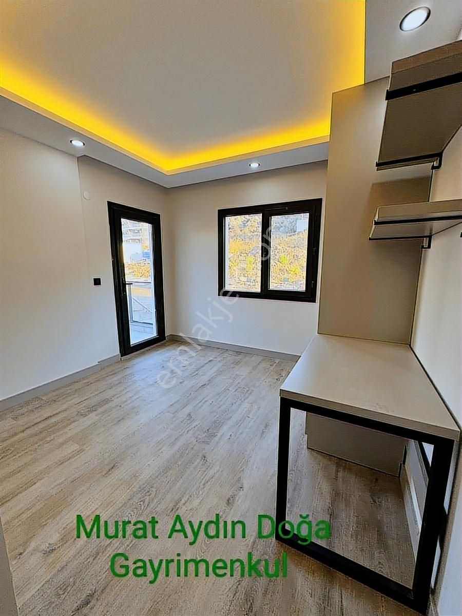 Kuşadası'nda Havuzlu Güvenlikli Sitede Doğalgazlı 3+1 Daire - Görsel 25