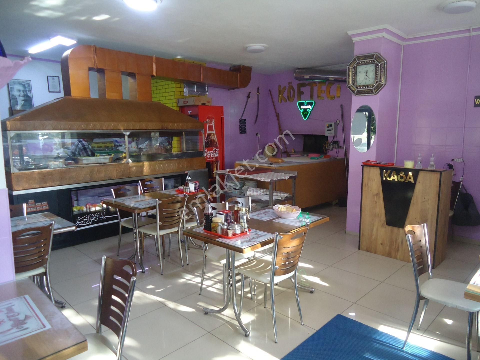 Krc'den Şeyhşamil Caddesinde Devren Satılık 120 M2 Dükkan