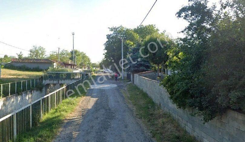 Saray Yuvalı’da 712 M² | 0,75 Emsalli | 3 Kat İmarlı | Üzerinde Ev Olan Satılık Arsa - Görsel 5