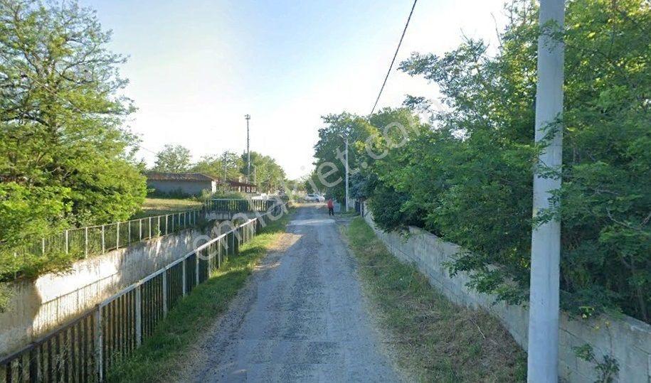 Saray Yuvalı’da 712 M² | 0,75 Emsalli | 3 Kat İmarlı | Üzerinde Ev Olan Satılık Arsa - Görsel 4