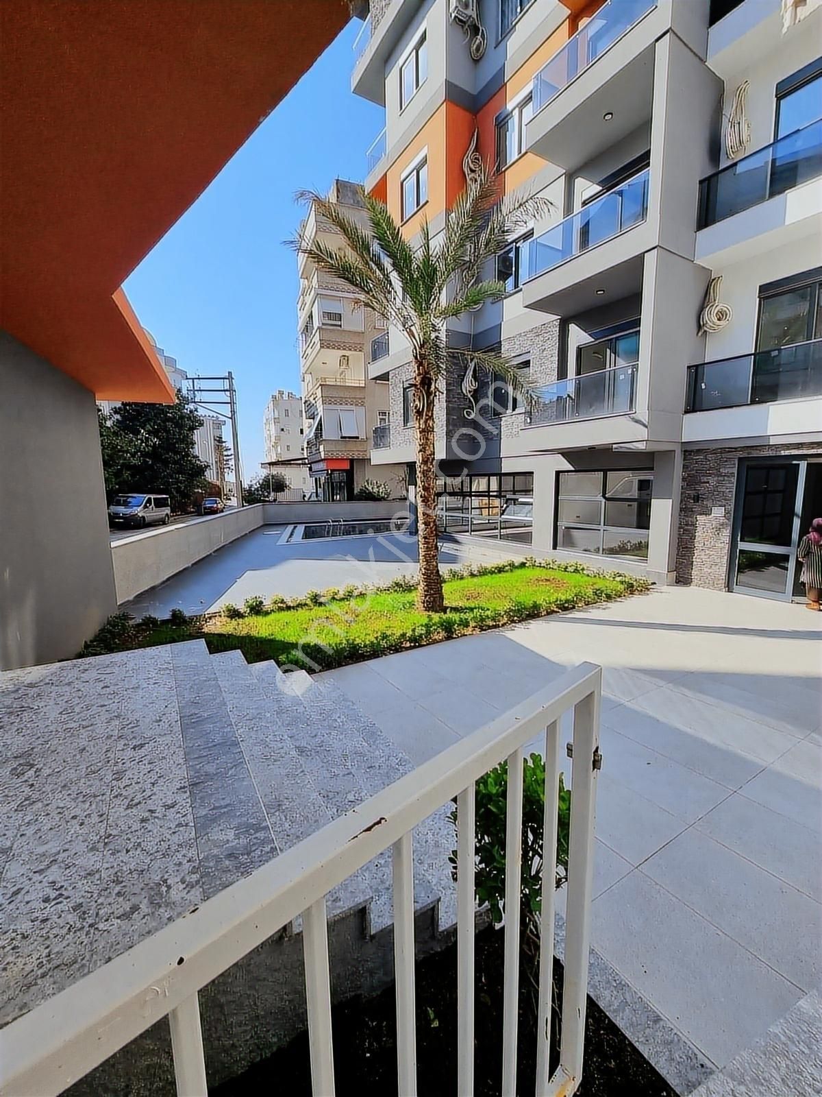 Alanya Merkez İkamete Uygun 2+1 Satılık Havuzlu Sıfır Daire - Görsel 31