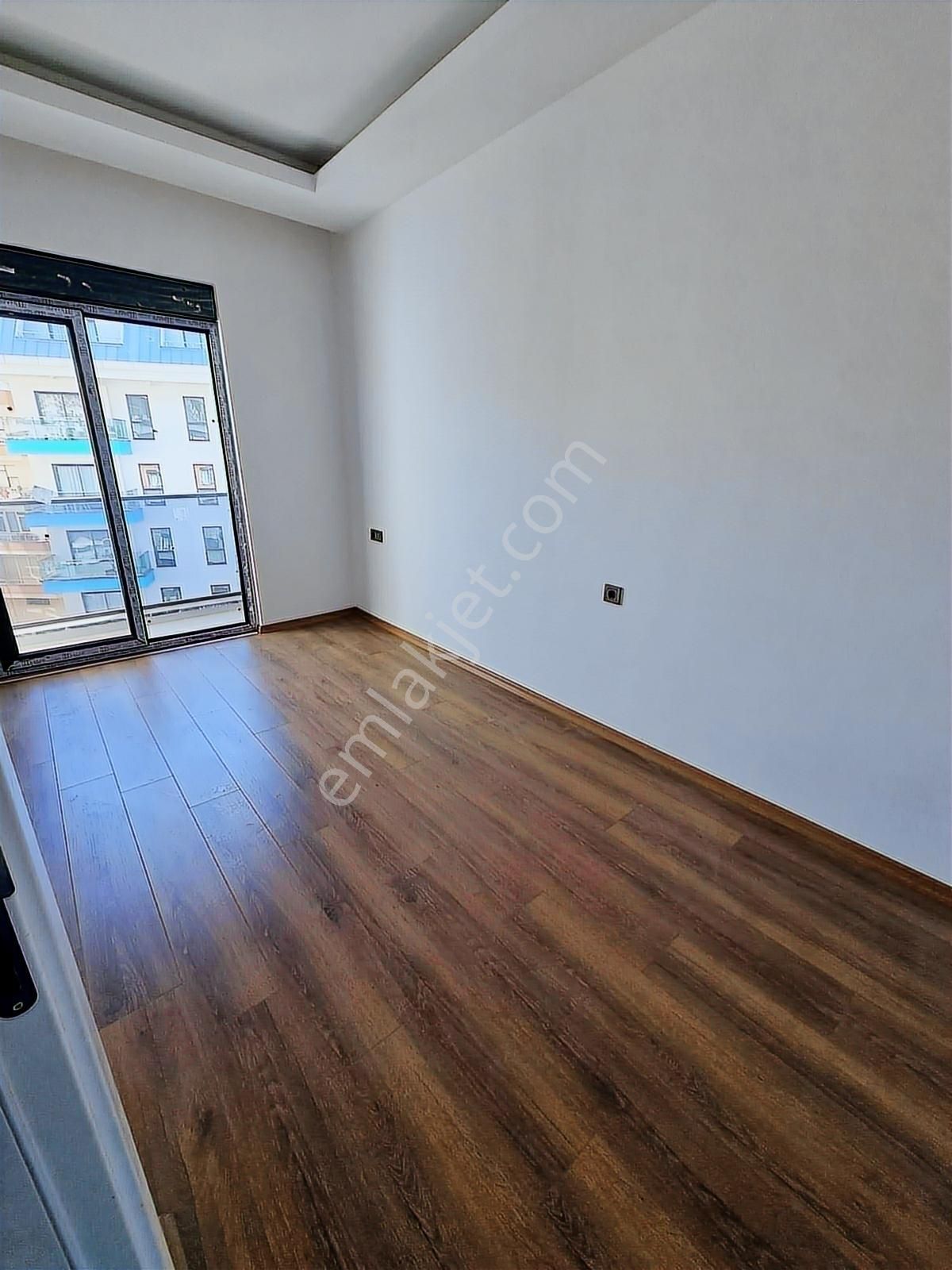 Alanya Merkez İkamete Uygun 2+1 Satılık Havuzlu Sıfır Daire - Görsel 13