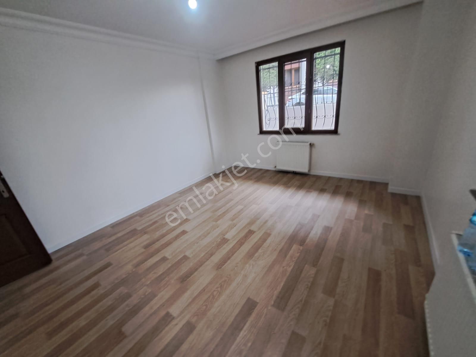 Maltepe İdealtepede Satılık 2+1 Bahçe Kullanımlı Giriş Kat Genç Binada Ön Cephe Geniş Kullanımlı - Görsel 14