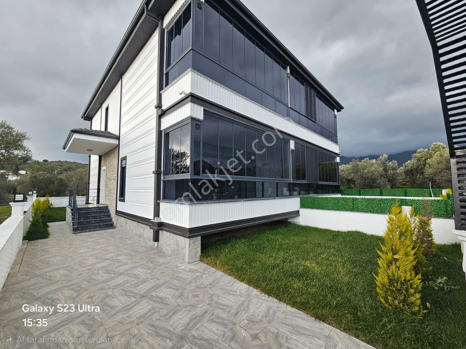 Eu Gayrimenkulden Yeşillikler İçinde Müstakil Villa