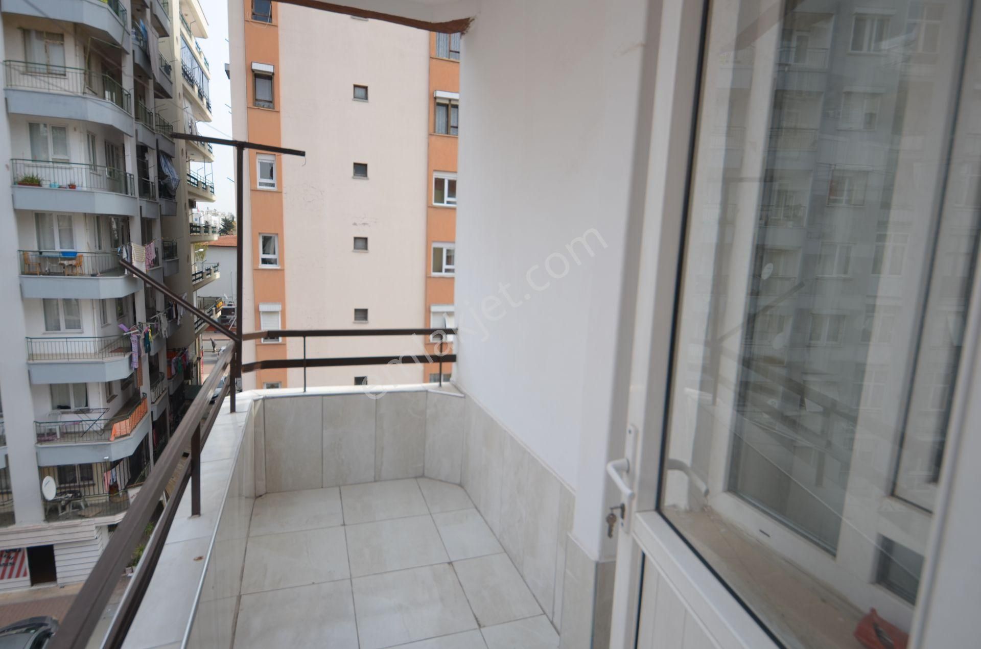 Memurevleri Mah Güllük Cad.ne 30 Mt Eşyaları Yeni Kiralık Daire - Görsel 19