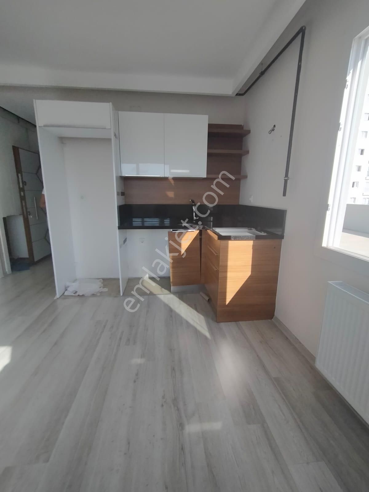 Sarıçam Fırın Çukurova Civarı 1+1 İskanlı Hasarsız Bulvar Üzeri Satılık Daire