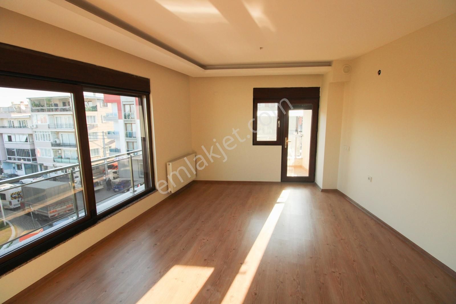 Gülyaka Mahallesi'nde Kiralık 3+1 Lüx Daire Turyap'tan - Görsel 13