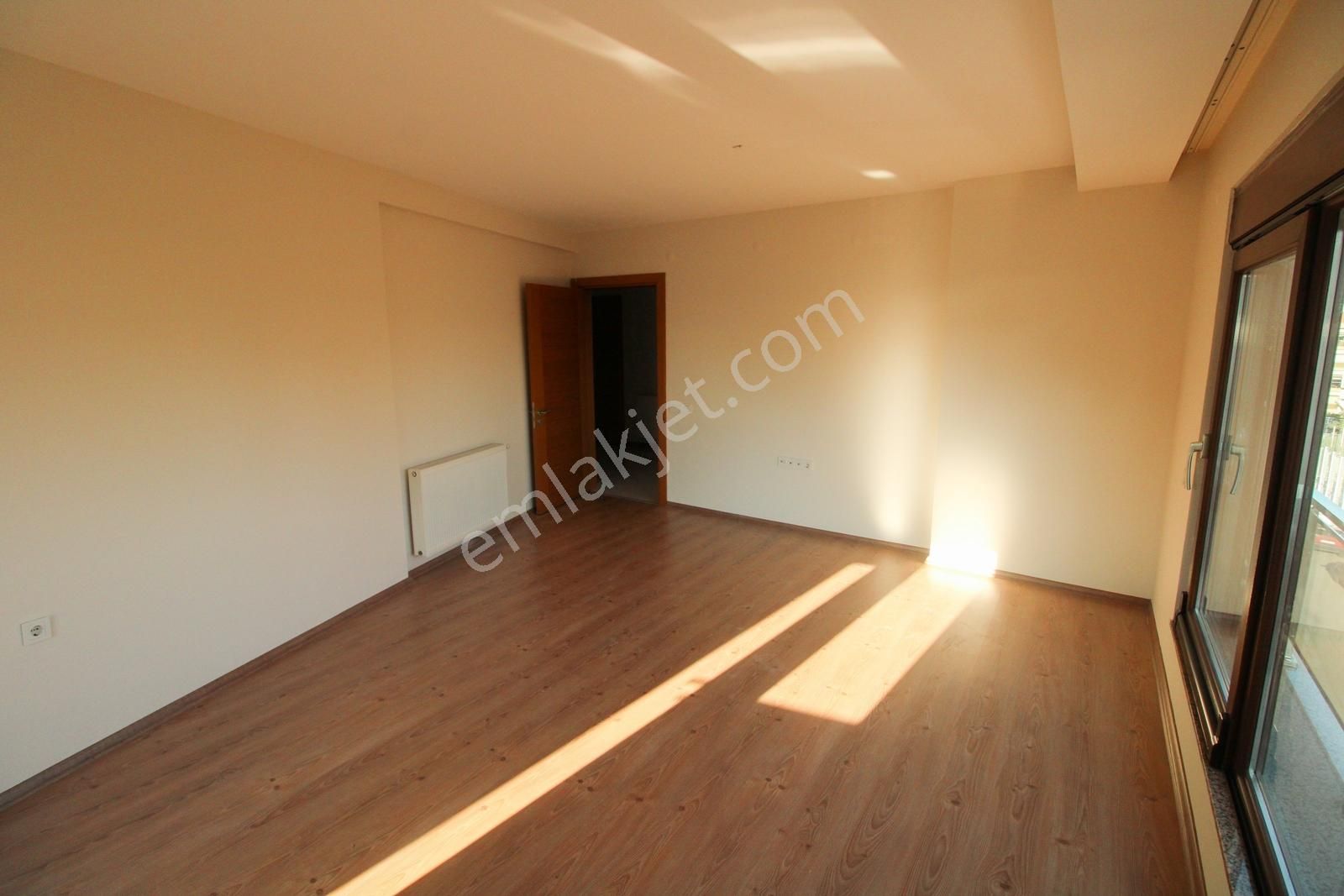 Gülyaka Mahallesi'nde Kiralık 3+1 Lüx Daire Turyap'tan - Görsel 25