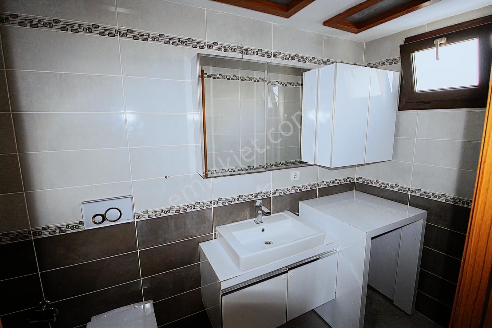 Gülyaka Mahallesi'nde Kiralık 3+1 Lüx Daire Turyap'tan - Görsel 21