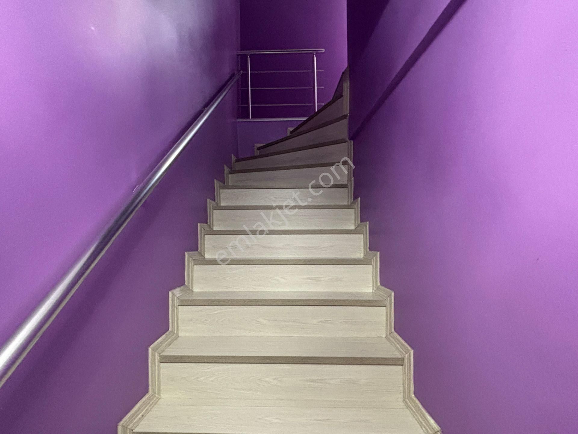 Cedidiye Mahallesi'nde 4+1 220 M2 Satılık Dubleks Daire - Görsel 21