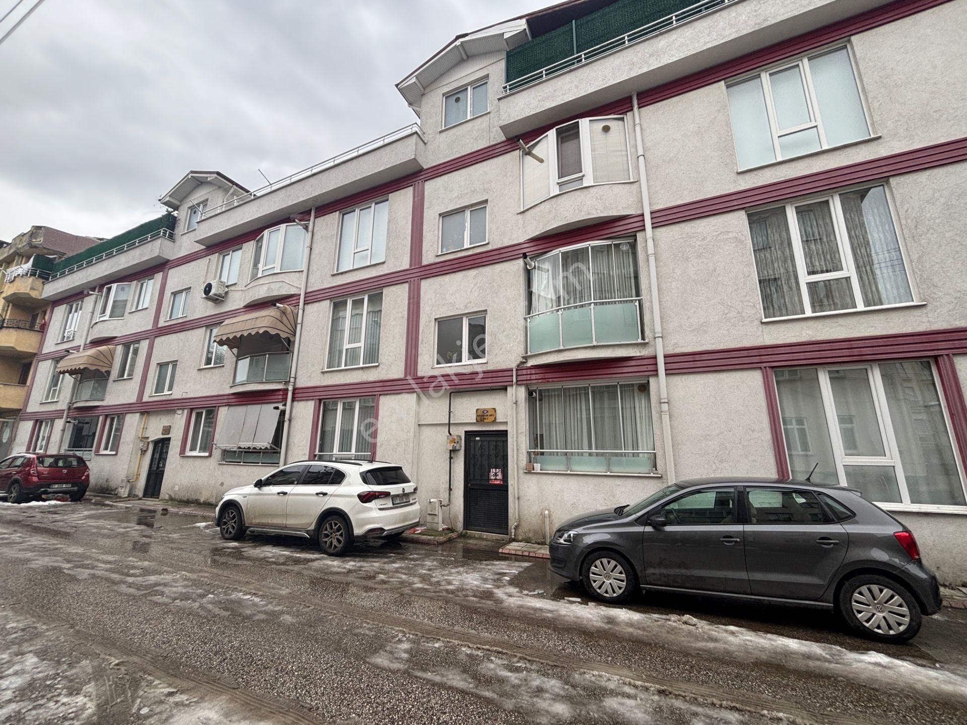 Cedidiye Mahallesi'nde 4+1 220 M2 Satılık Dubleks Daire - Görsel 3