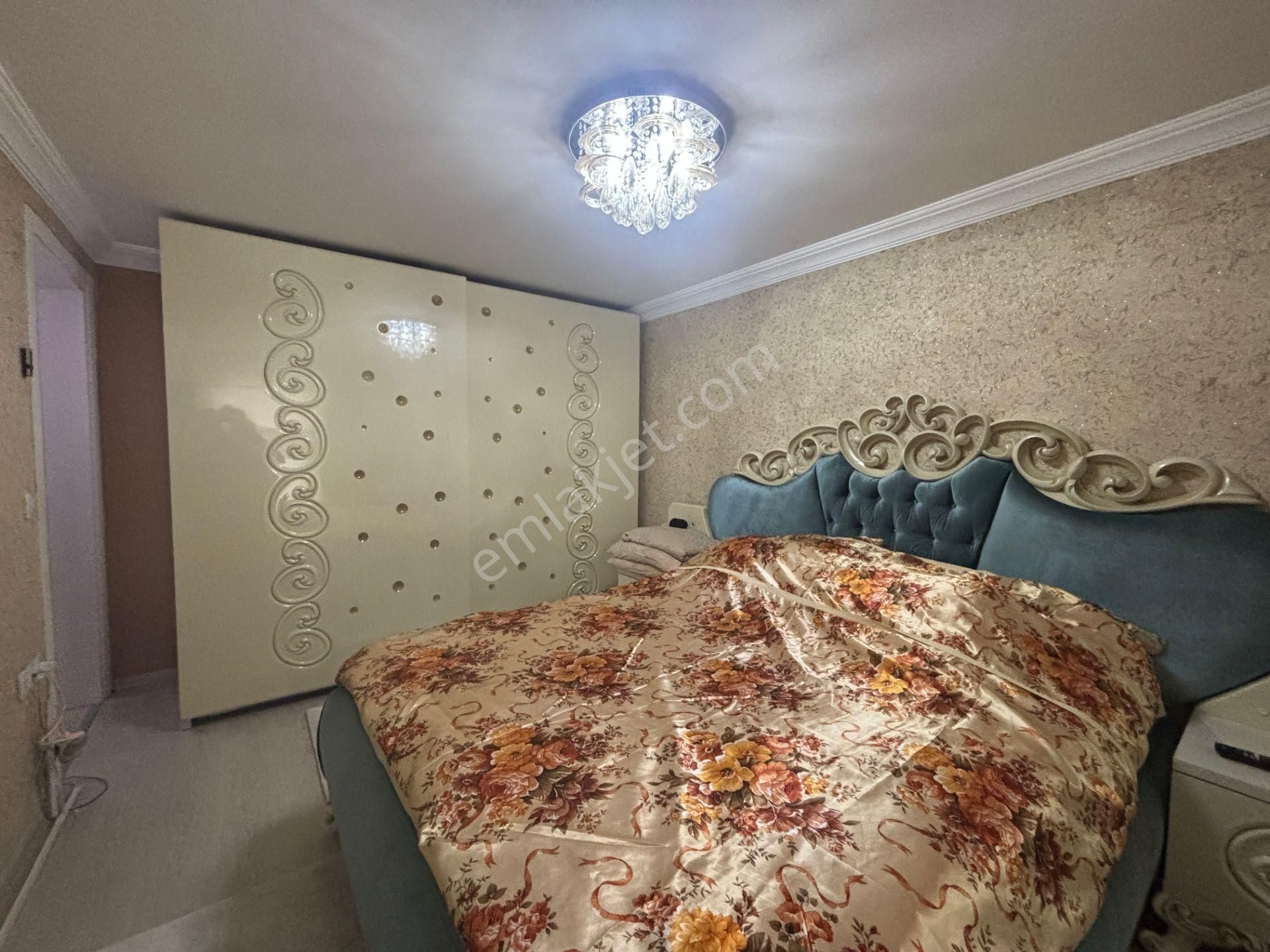 Cedidiye Mahallesi'nde 4+1 220 M2 Satılık Dubleks Daire - Görsel 23