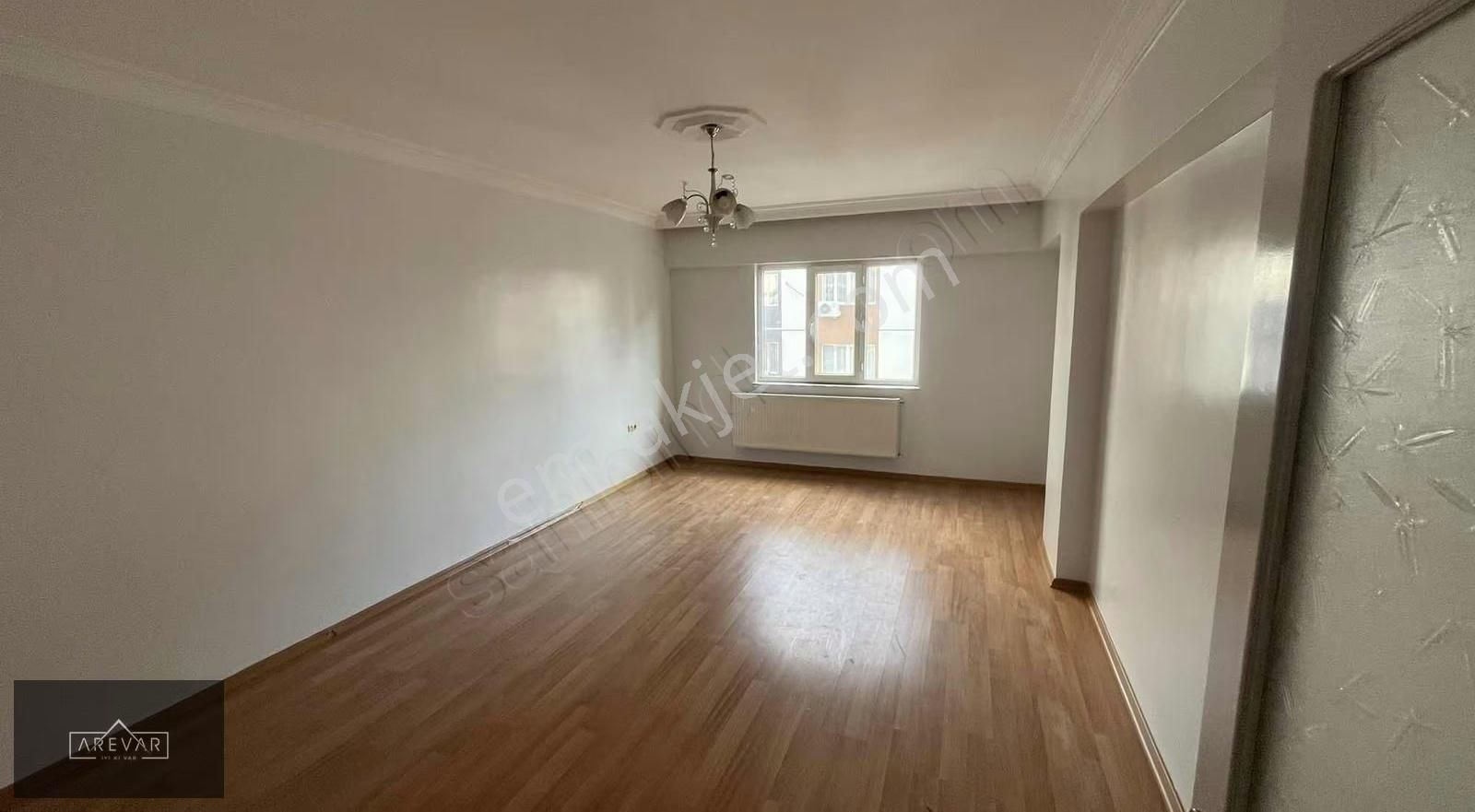 Yedi Tepede 3+1 Göbek Kat Asansörlü Merkezi Konum Satıkık Daire - Görsel 24