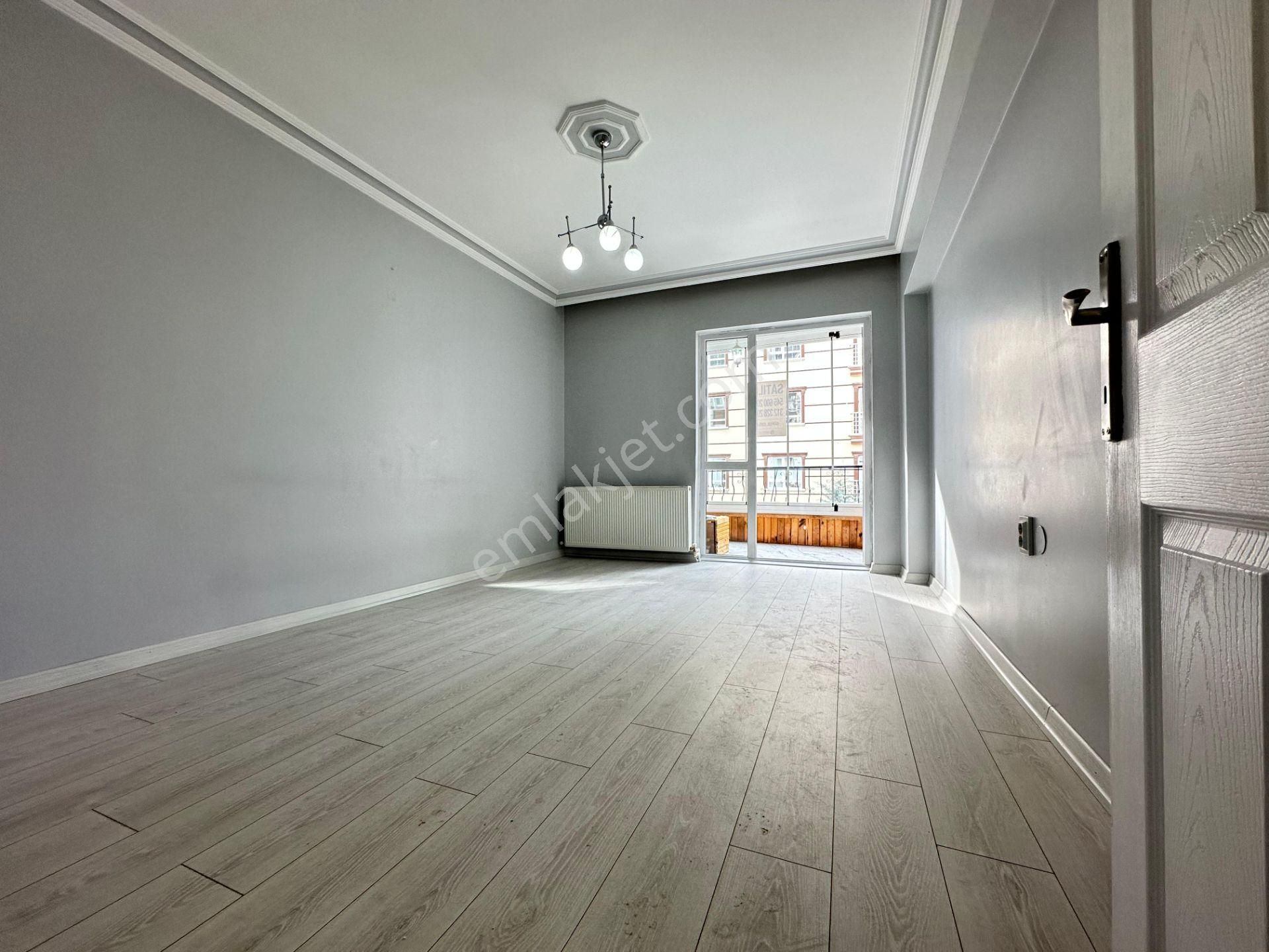 Pursaklar Mehmet Zengin Emlak'tan Hiçret Cami Yakını Çift Banyolu 1.kat 4+1 Yapılı Masrafsız Daire - Görsel 18