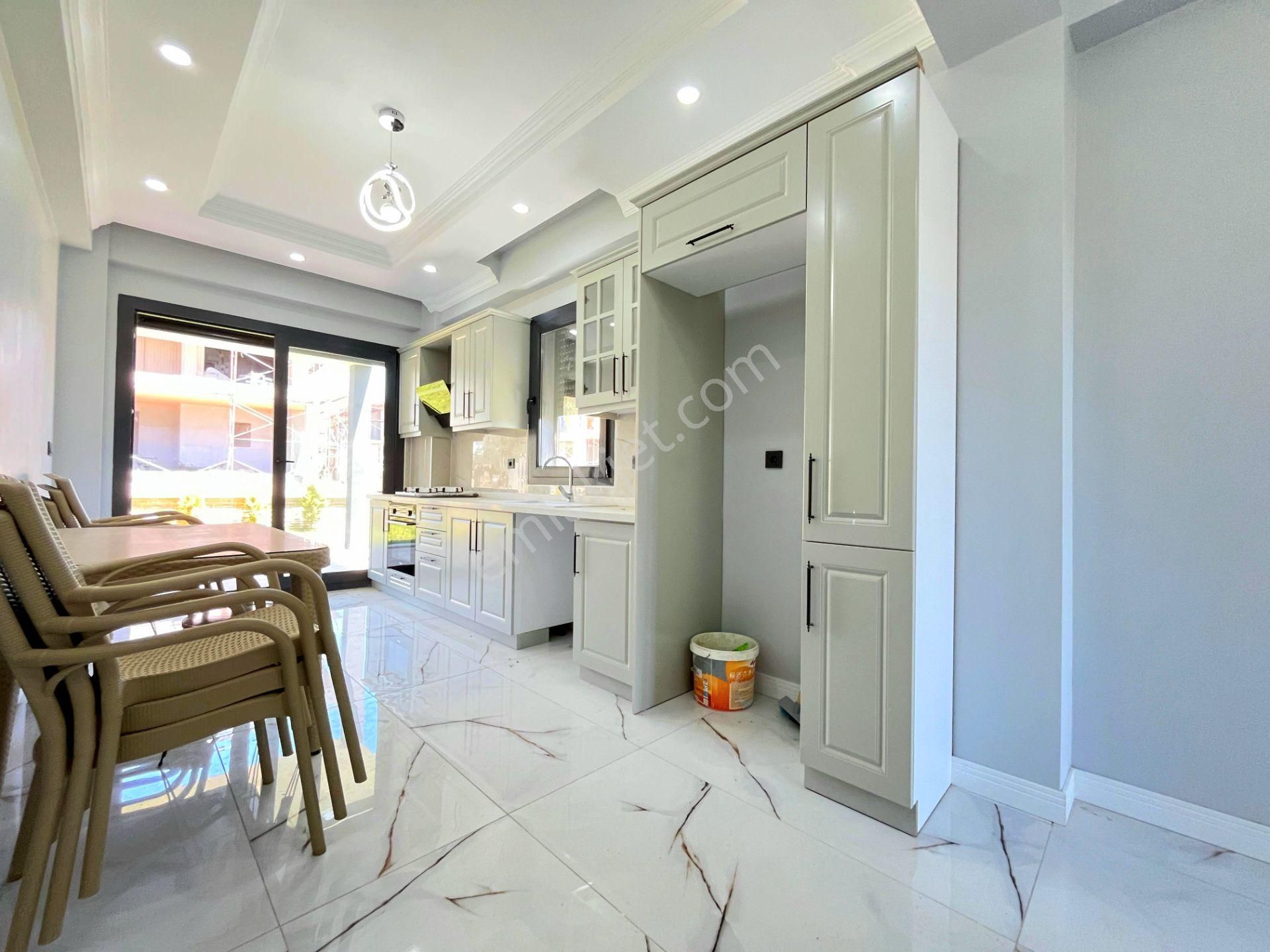 ▶ ▶ Akçay Körfez'den Güre'de Geniş Bahçeli Harika Tasarımlı Sıfır Satılık 4+1 Villa - Görsel 8