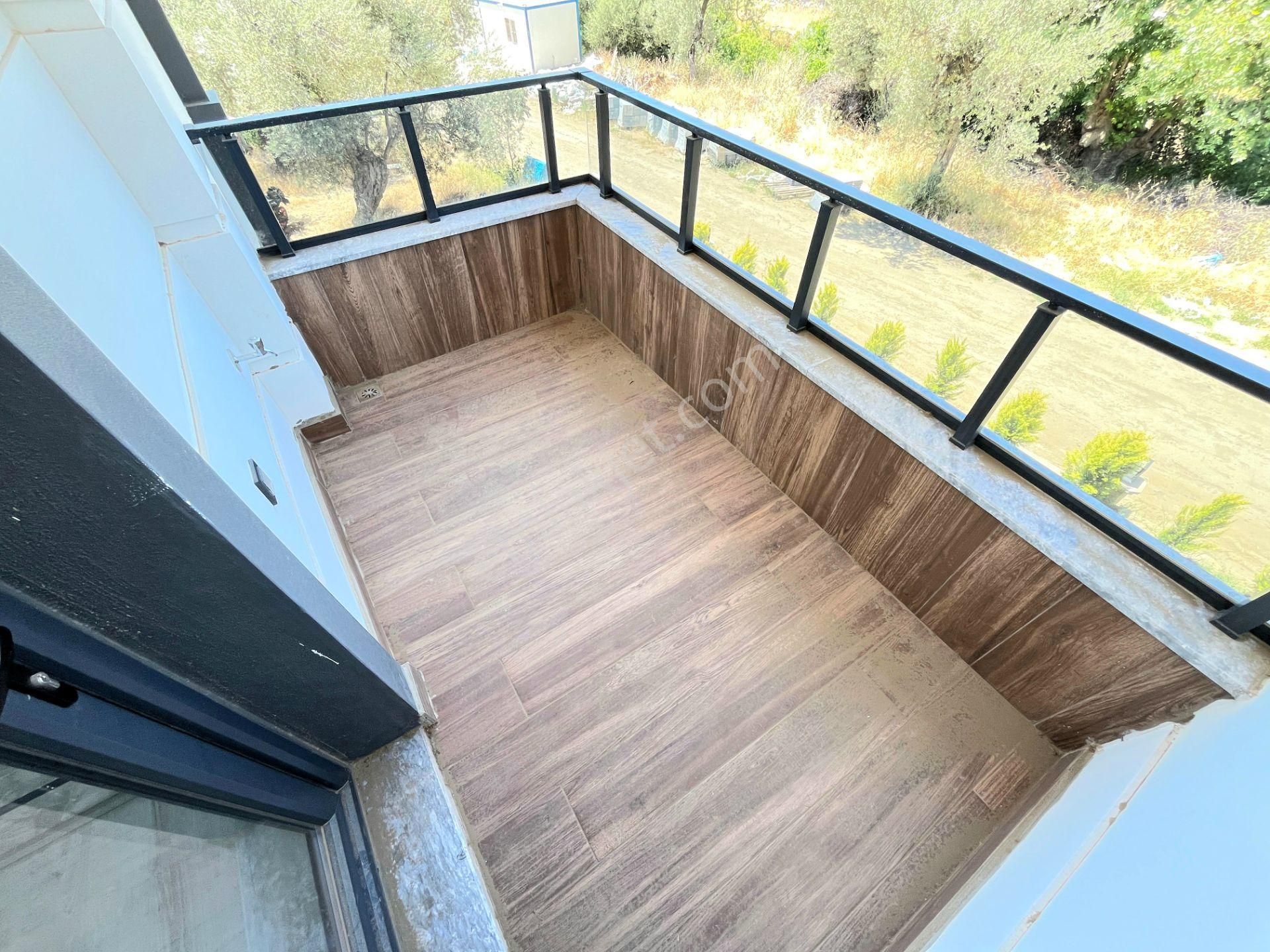 ▶ ▶ Akçay Körfez'den Güre'de Geniş Bahçeli Harika Tasarımlı Sıfır Satılık 4+1 Villa - Görsel 17