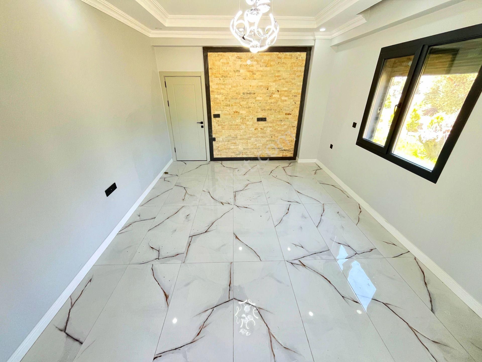 ▶ ▶ Akçay Körfez'den Güre'de Geniş Bahçeli Harika Tasarımlı Sıfır Satılık 4+1 Villa - Görsel 9