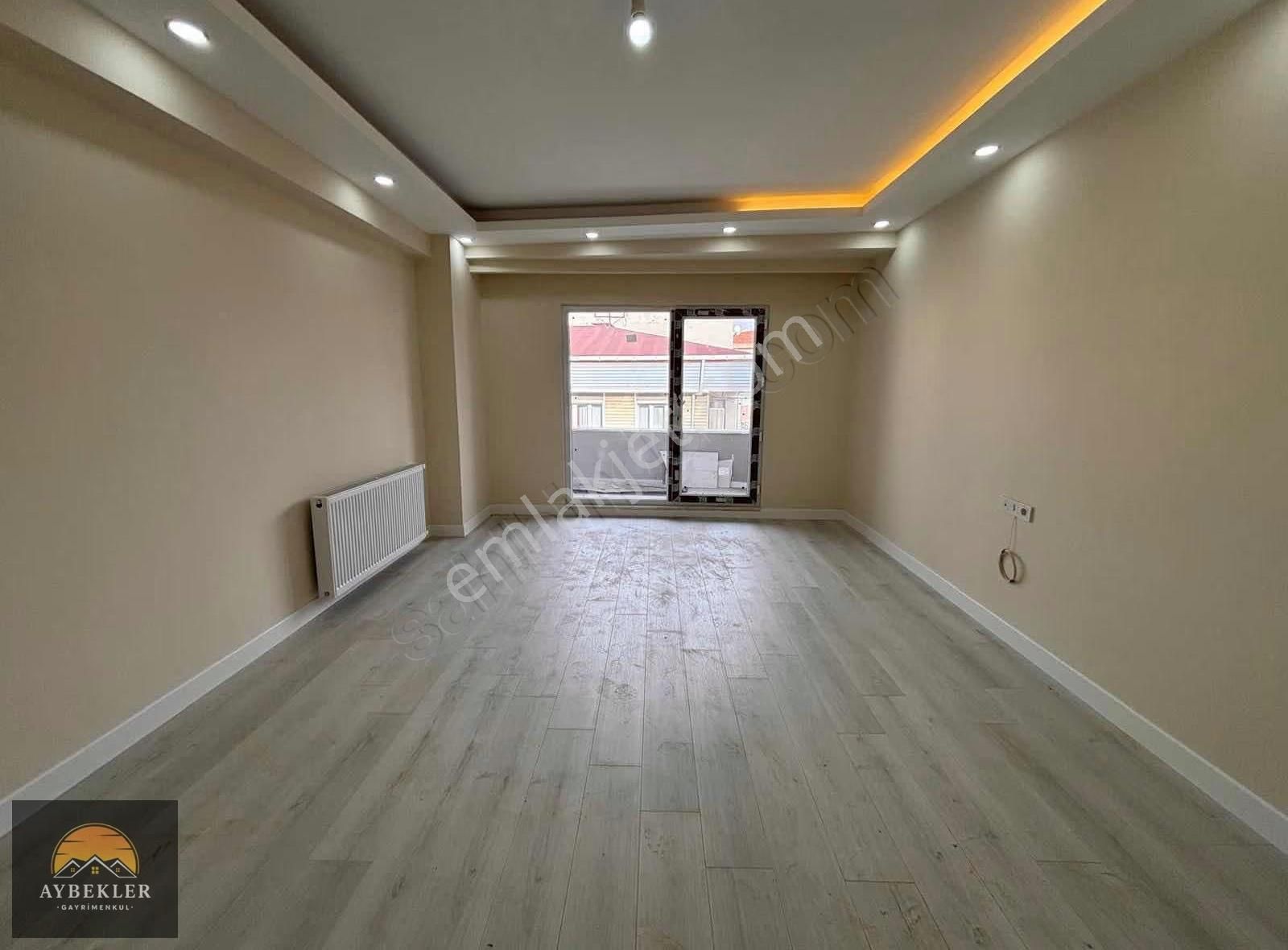 Sefaköy Gültepe'de Krediye Uygun Sıfır 3+1 Balkonlu