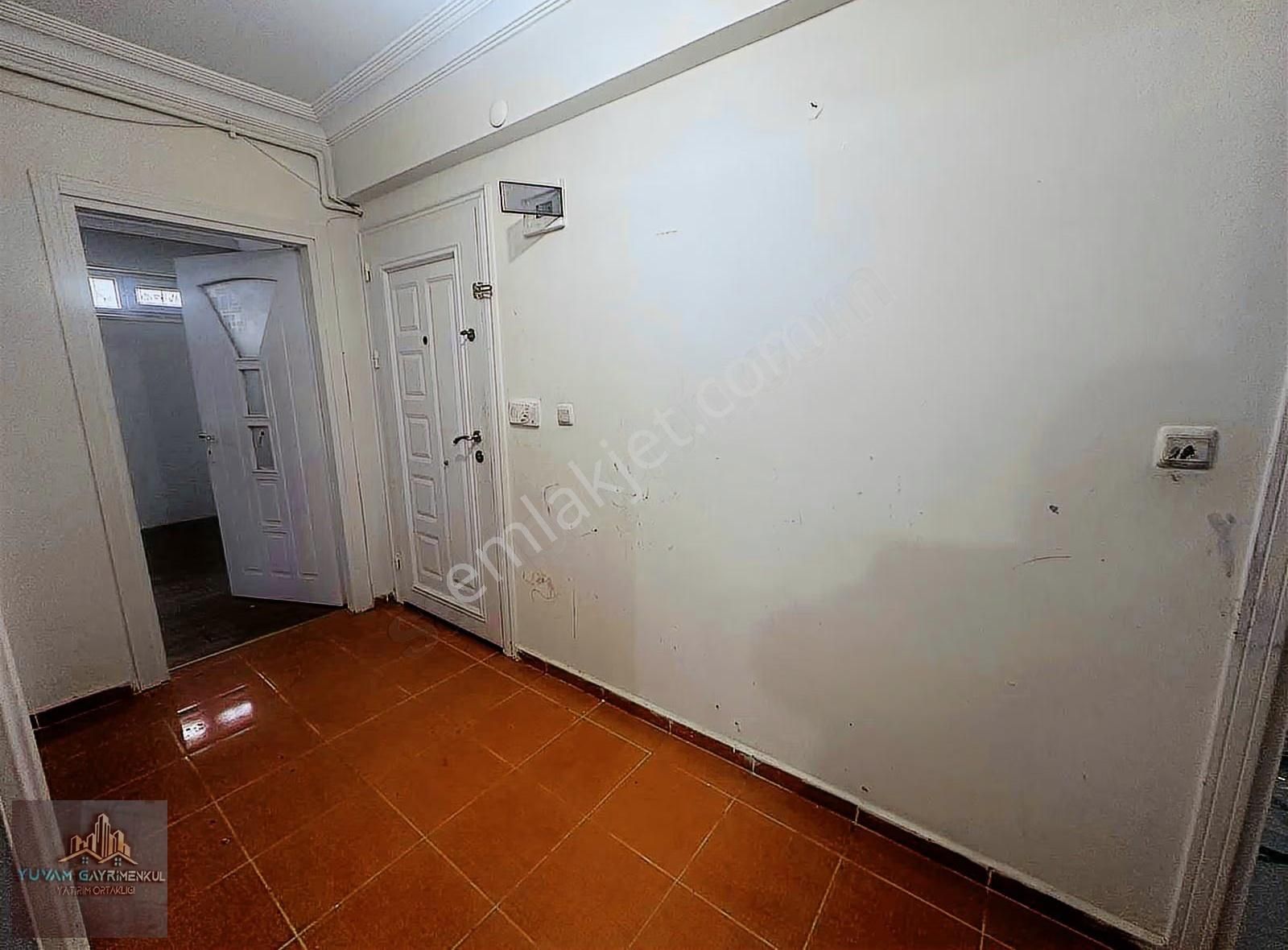 Bahçelievler'de 2+1 Kredili 15 Yıllık Bahçe Katı Satılık Daire - Görsel 4