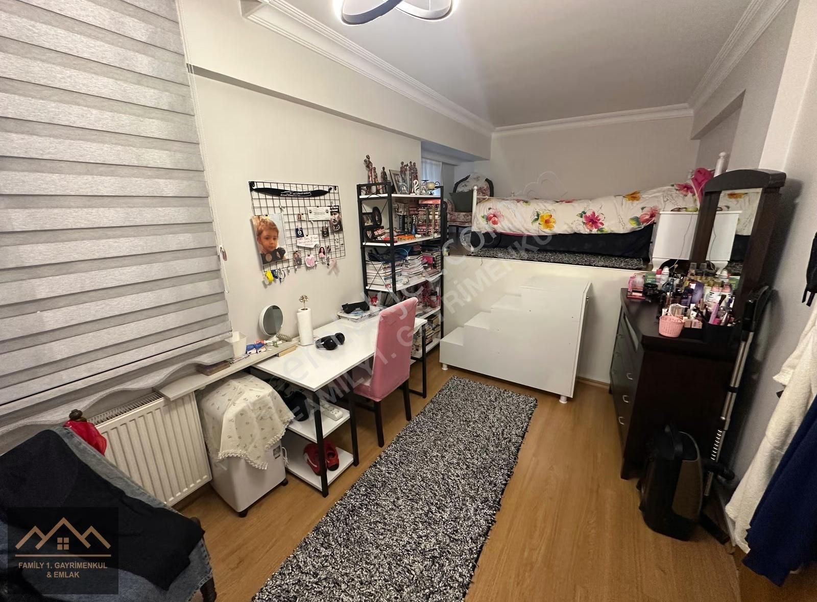 Family' Den Hürriyet Te Satılık 2+1 15 Yıllık Temiz 2+1 Daire - Görsel 4