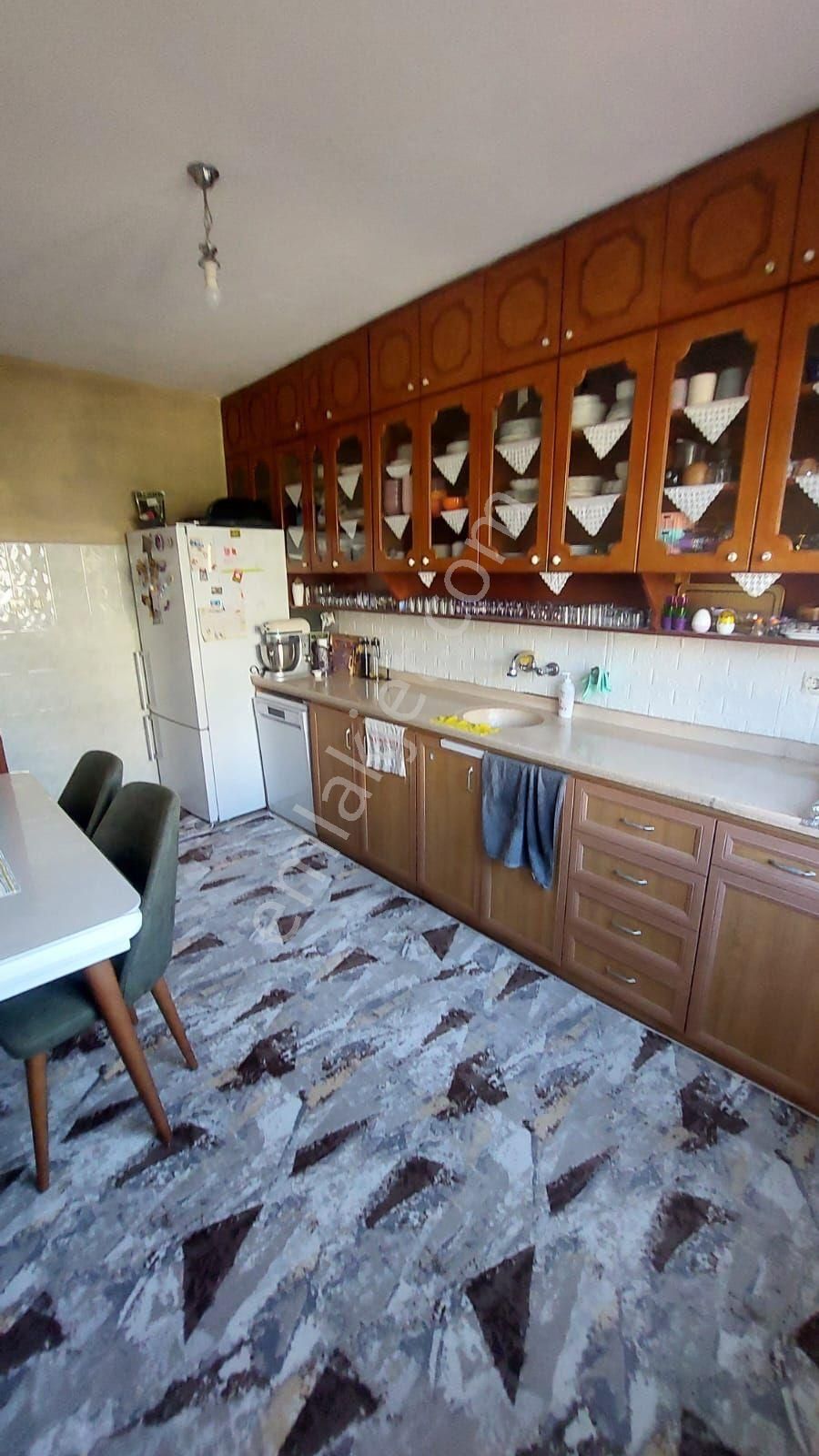 Adana Sarıçam Gültepe Mah.de Satılık 3 Katlı Müstakil Ev - Görsel 23