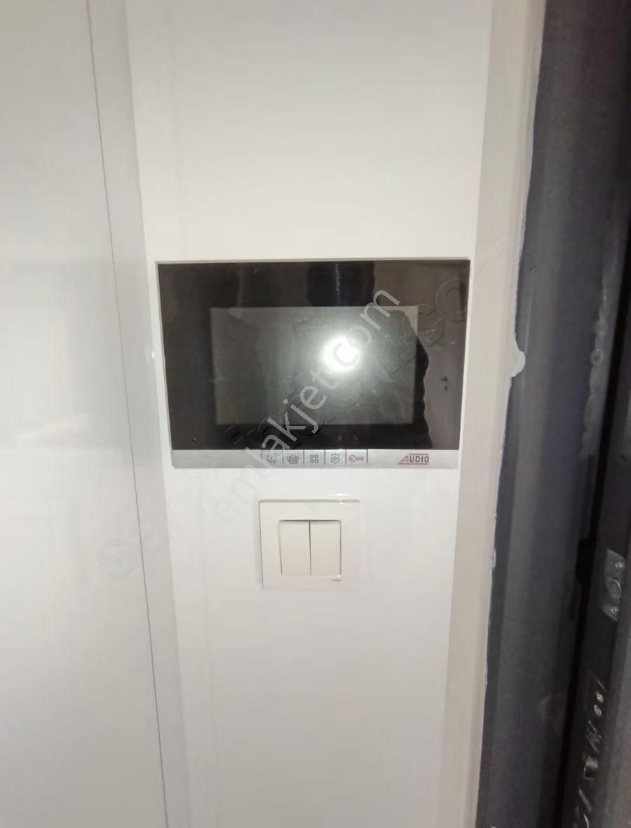 Hastanenin Alt Tarafında Arakat Asansörlü Daire - Görsel 15