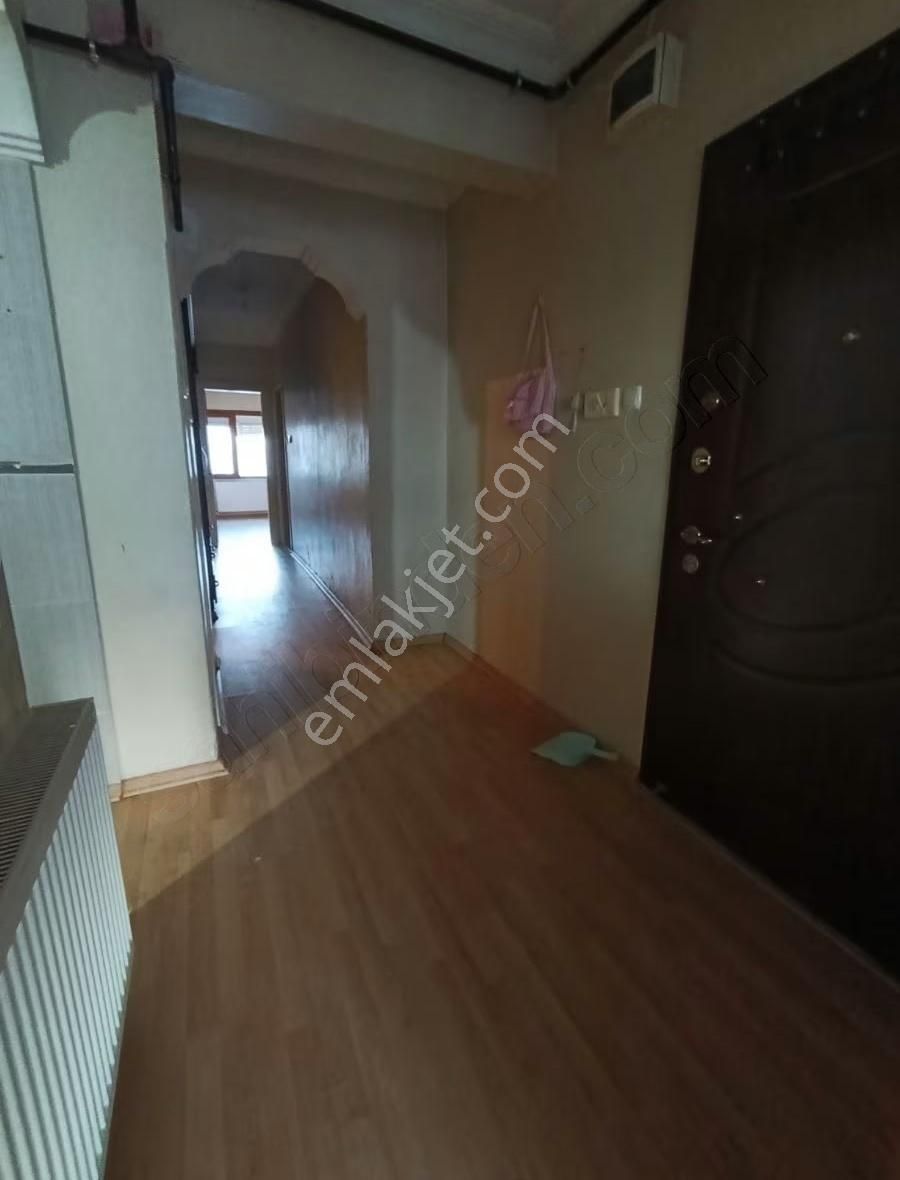 Tam Çarşı Merkezde 3+1 Doğalgazlı Kiralık Daire - Görsel 14