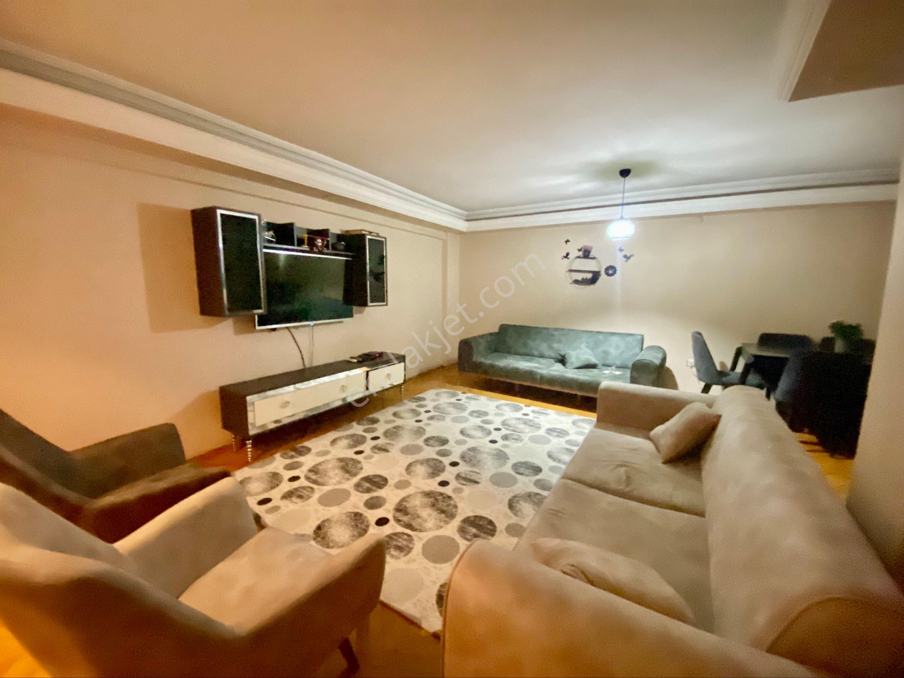 Yeşilyurt Cadde Üzeri Otoparklı Asansörlü 160m² 3+1 Genç Bina - Görsel 2