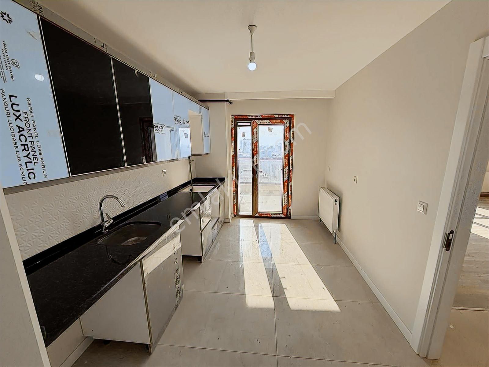 Mahmutbey - Güneşli / 3+1 135 M² Lüks Geniş / Revan Park Sitesi - Görsel 24