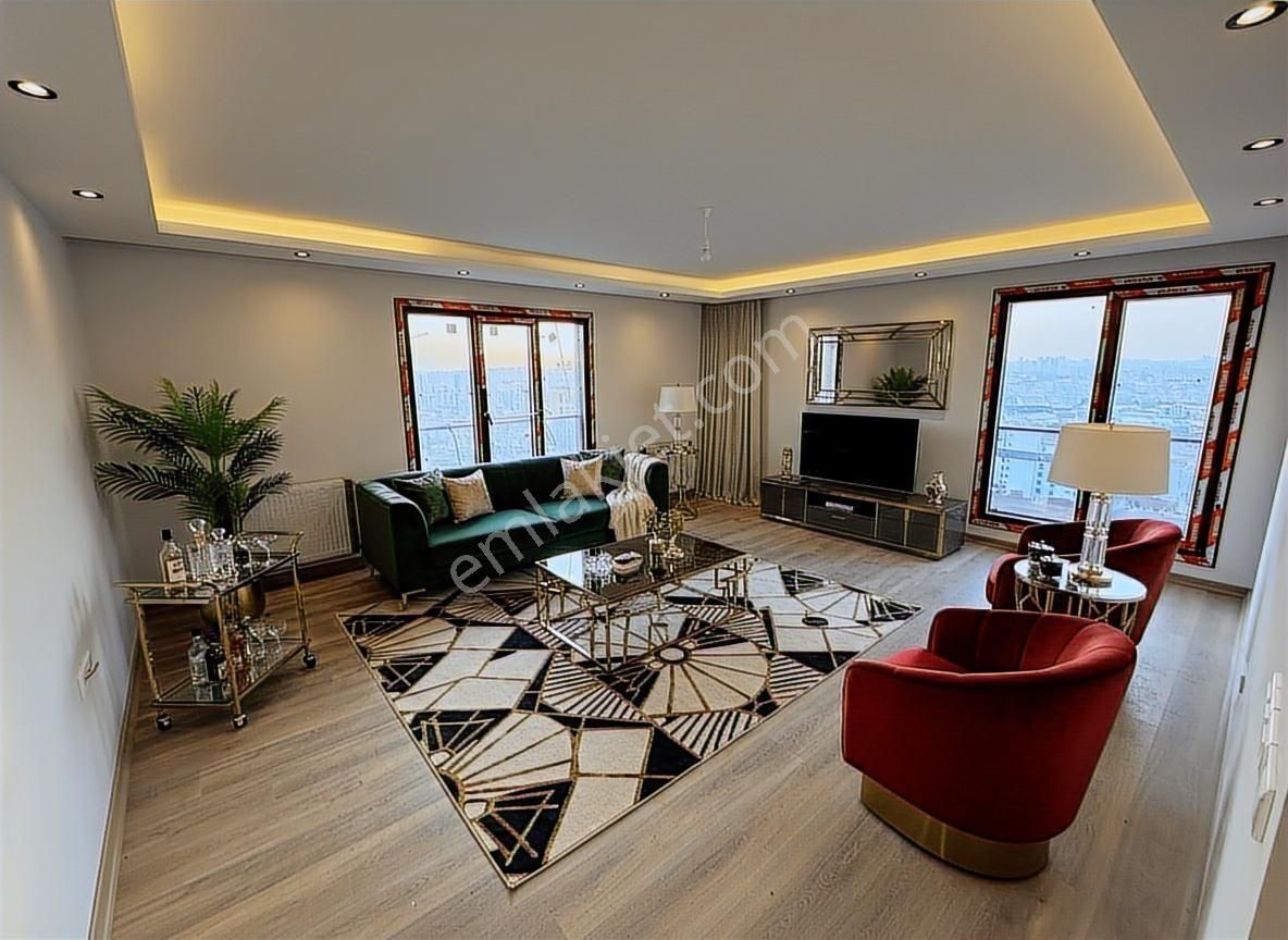 Mahmutbey - Güneşli / 3+1 135 M² Lüks Geniş / Revan Park Sitesi